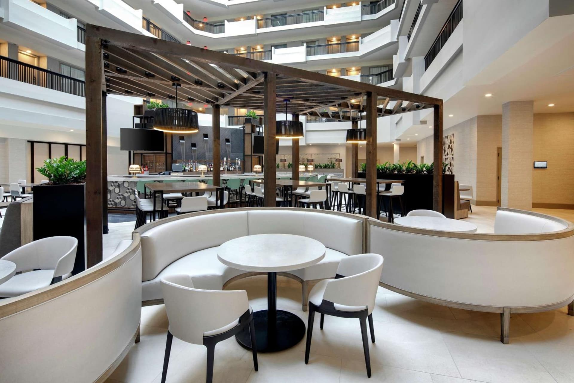 Embassy Suites by Hilton Atlanta Perimeter Center gallery photo in Atlanta, GA — image 7