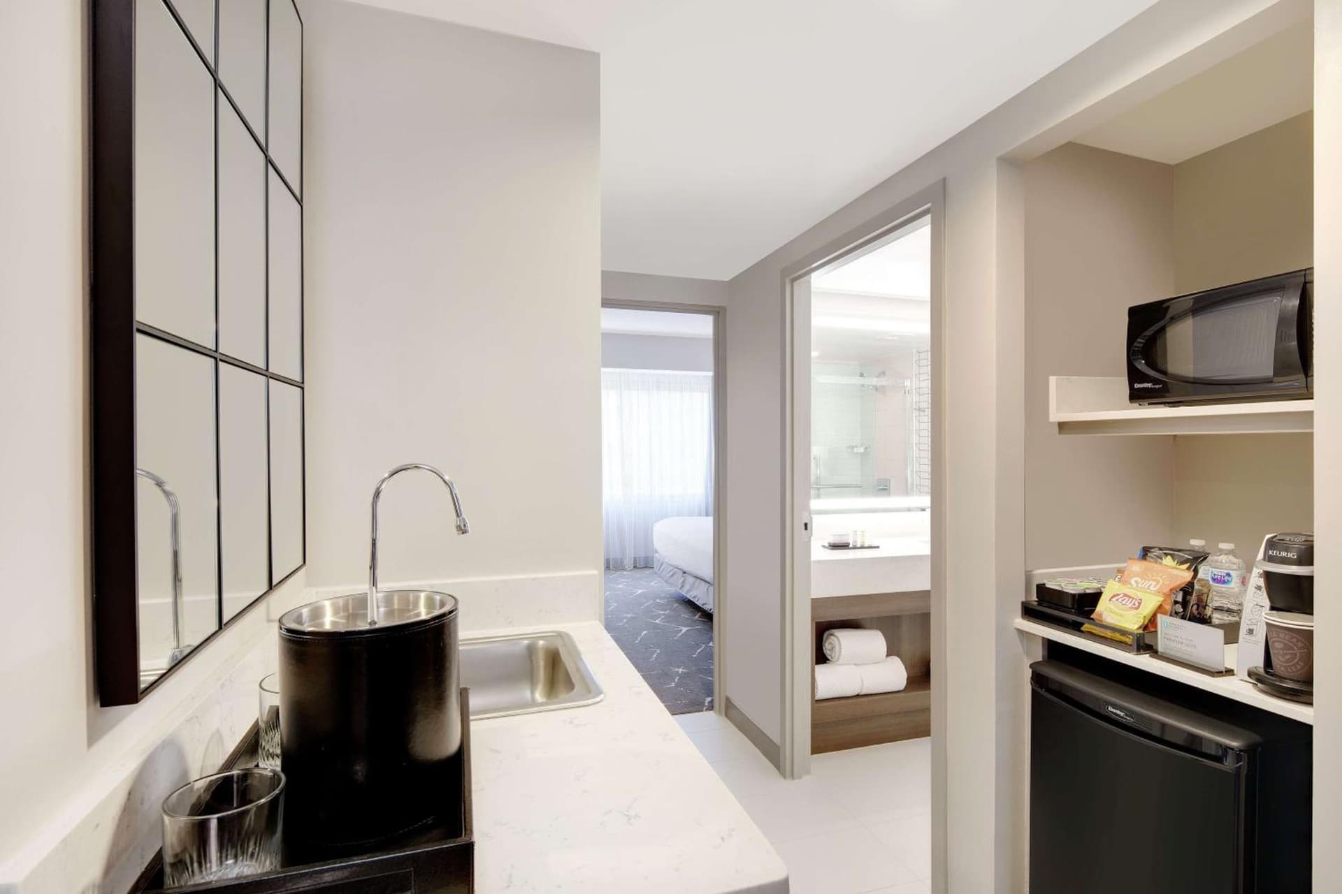 Embassy Suites by Hilton Atlanta Perimeter Center gallery photo in Atlanta, GA — image 13