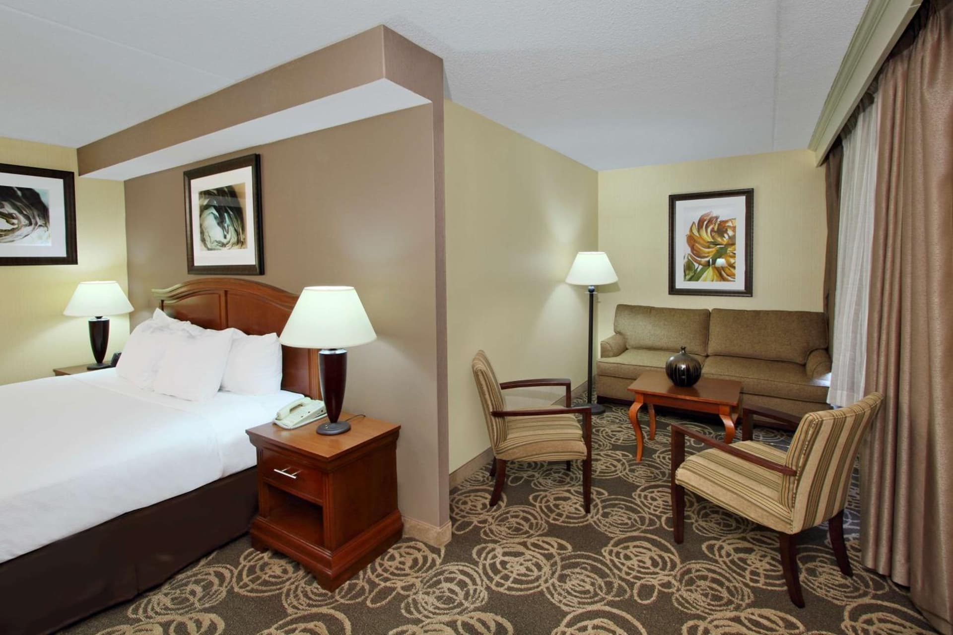 DoubleTree by Hilton Mahwah gallery photo in Mahwah, NJ — image 18