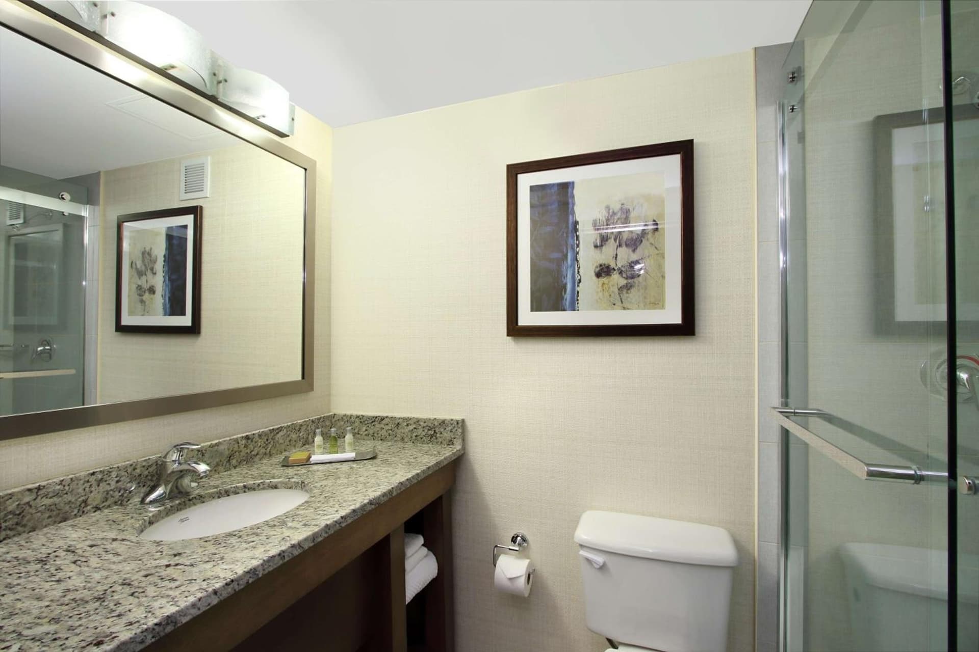 DoubleTree by Hilton Mahwah gallery photo in Mahwah, NJ — image 31
