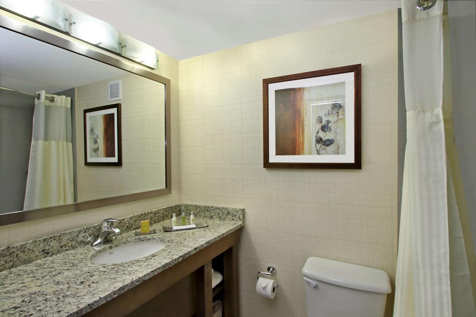 DoubleTree by Hilton Mahwah gallery photo in Mahwah, NJ — image 20