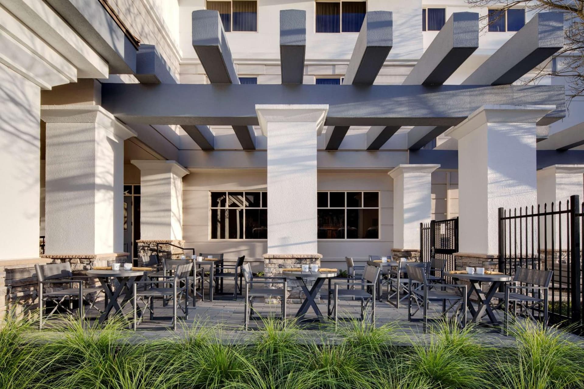 Embassy Suites by Hilton San Rafael at Marin Center gallery photo in San Rafael, CA — image 32