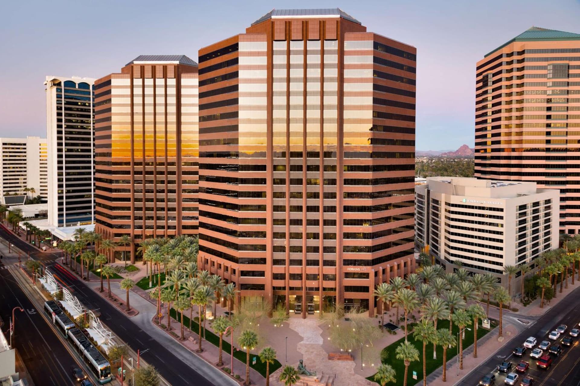 Embassy Suites by Hilton Phoenix Downtown North interior in Phoenix, AZ — gallery photo 2