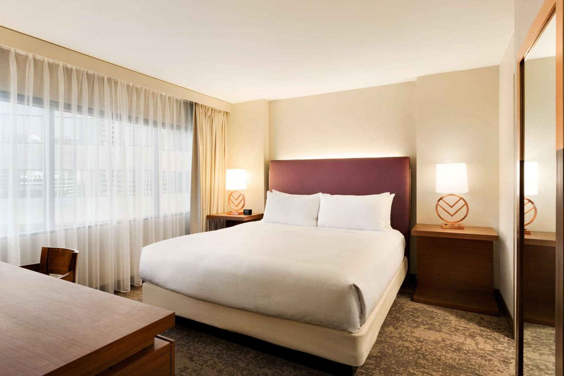Embassy Suites by Hilton Phoenix Downtown North gallery photo in Phoenix, AZ — image 31