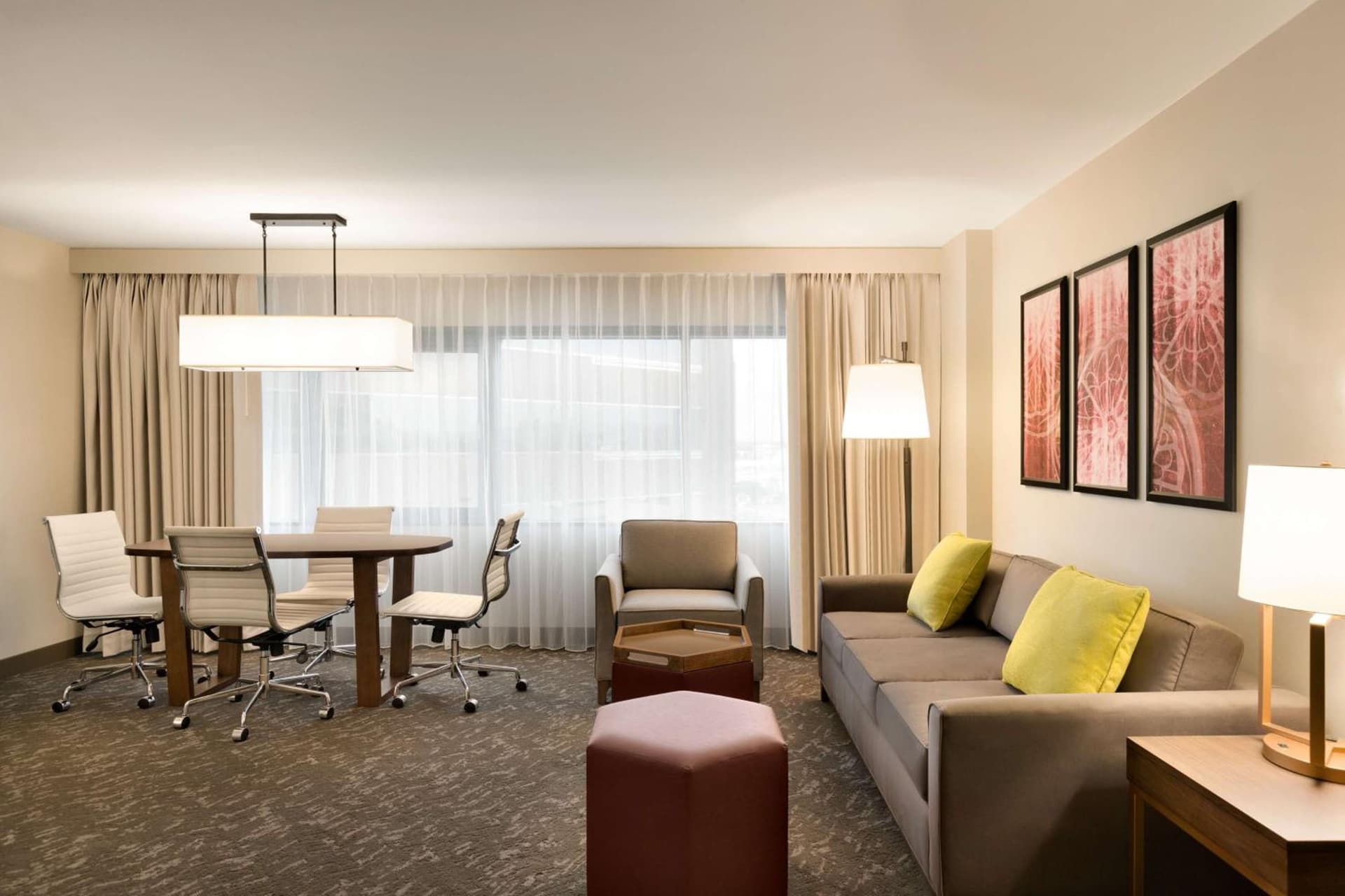 Embassy Suites by Hilton Phoenix Downtown North gallery photo in Phoenix, AZ — image 35