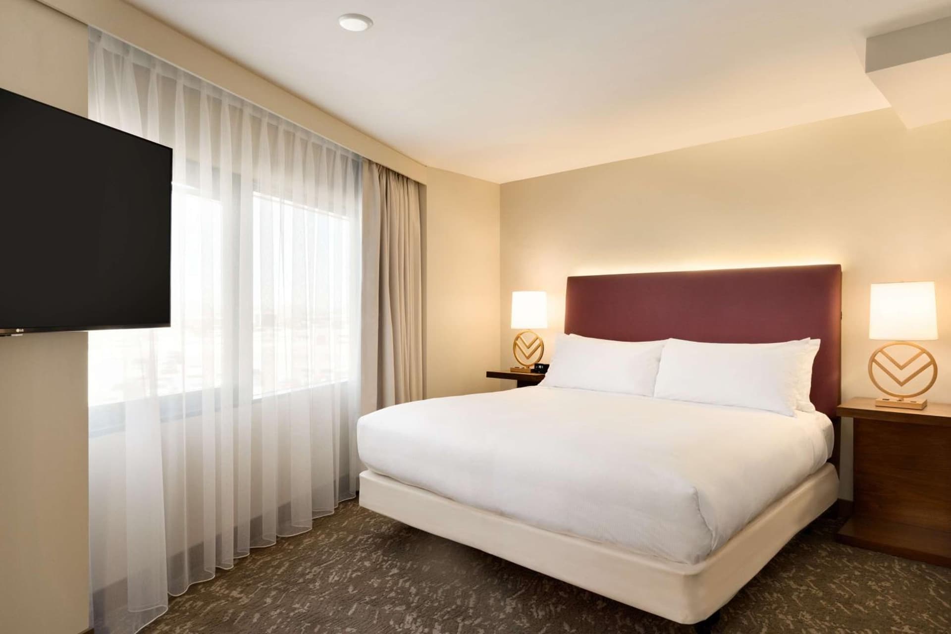 Embassy Suites by Hilton Phoenix Downtown North gallery photo in Phoenix, AZ — image 82