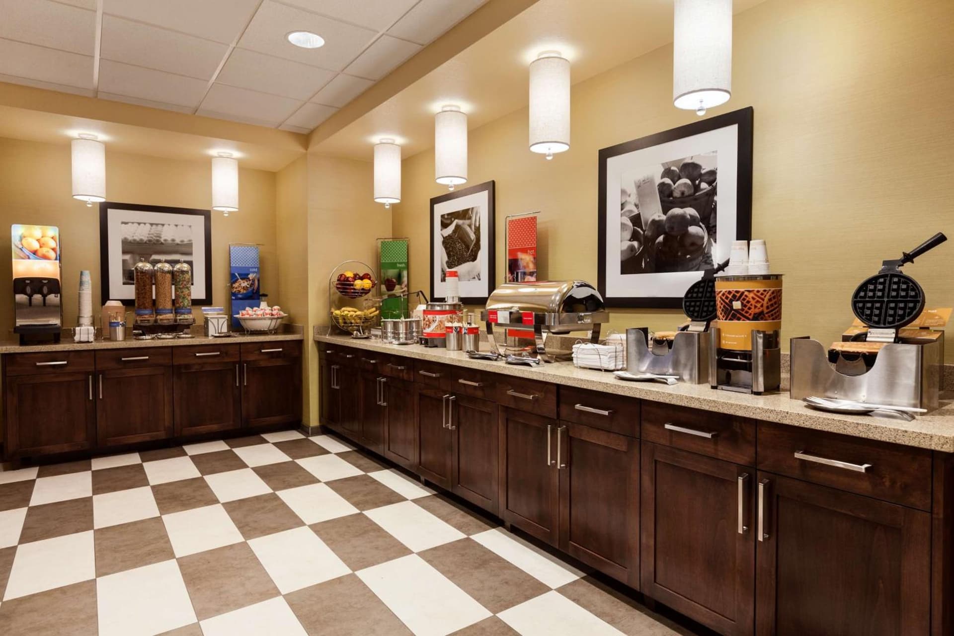 Hampton Inn & Suites Portland/Hillsboro-Evergreen Park gallery photo in Hillsboro, OR — image 24