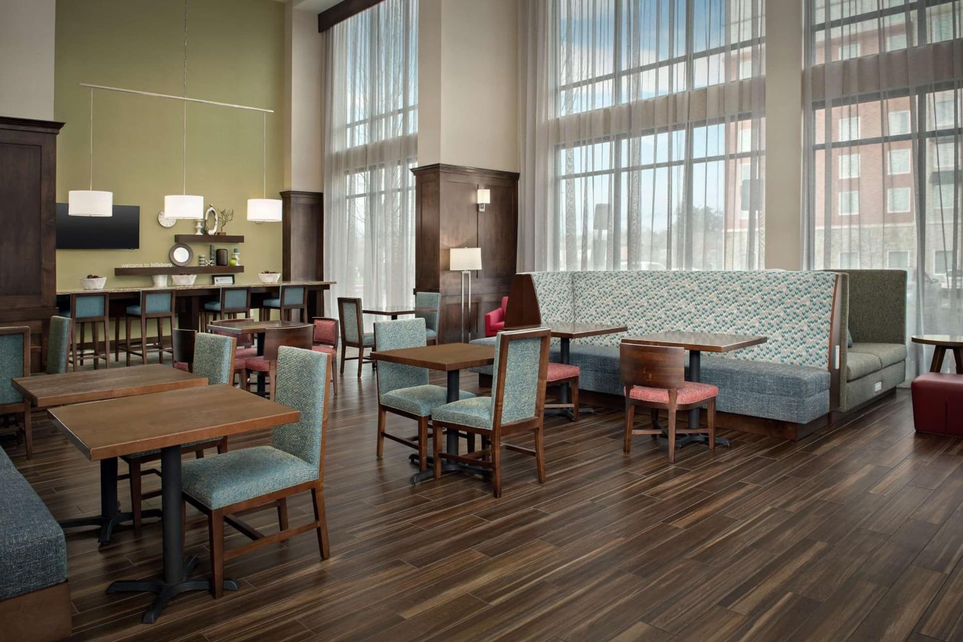 Hampton Inn & Suites Portland/Hillsboro-Evergreen Park gallery photo in Hillsboro, OR — image 6