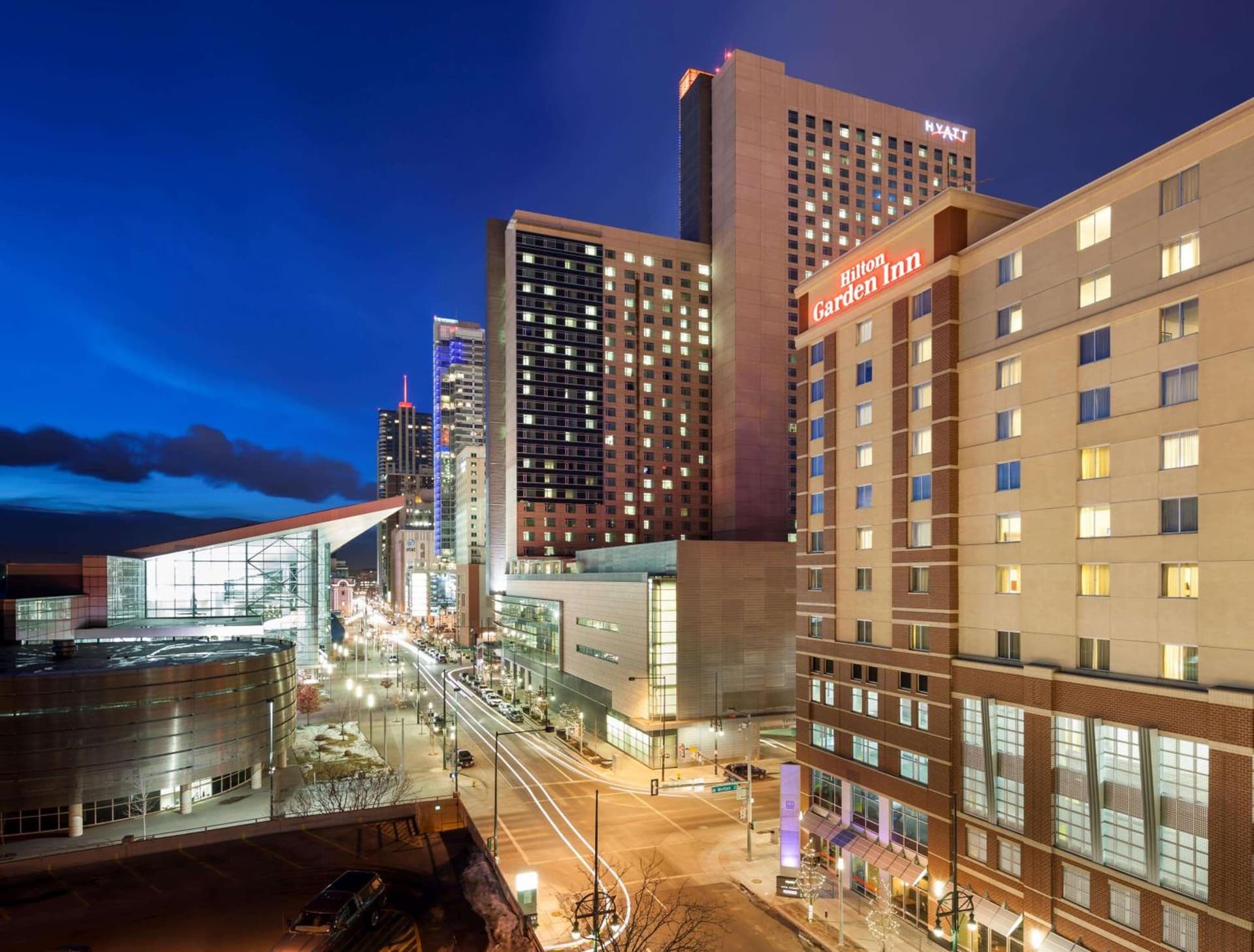 Hilton Garden Inn Denver Downtown interior in Denver, CO — gallery photo 2