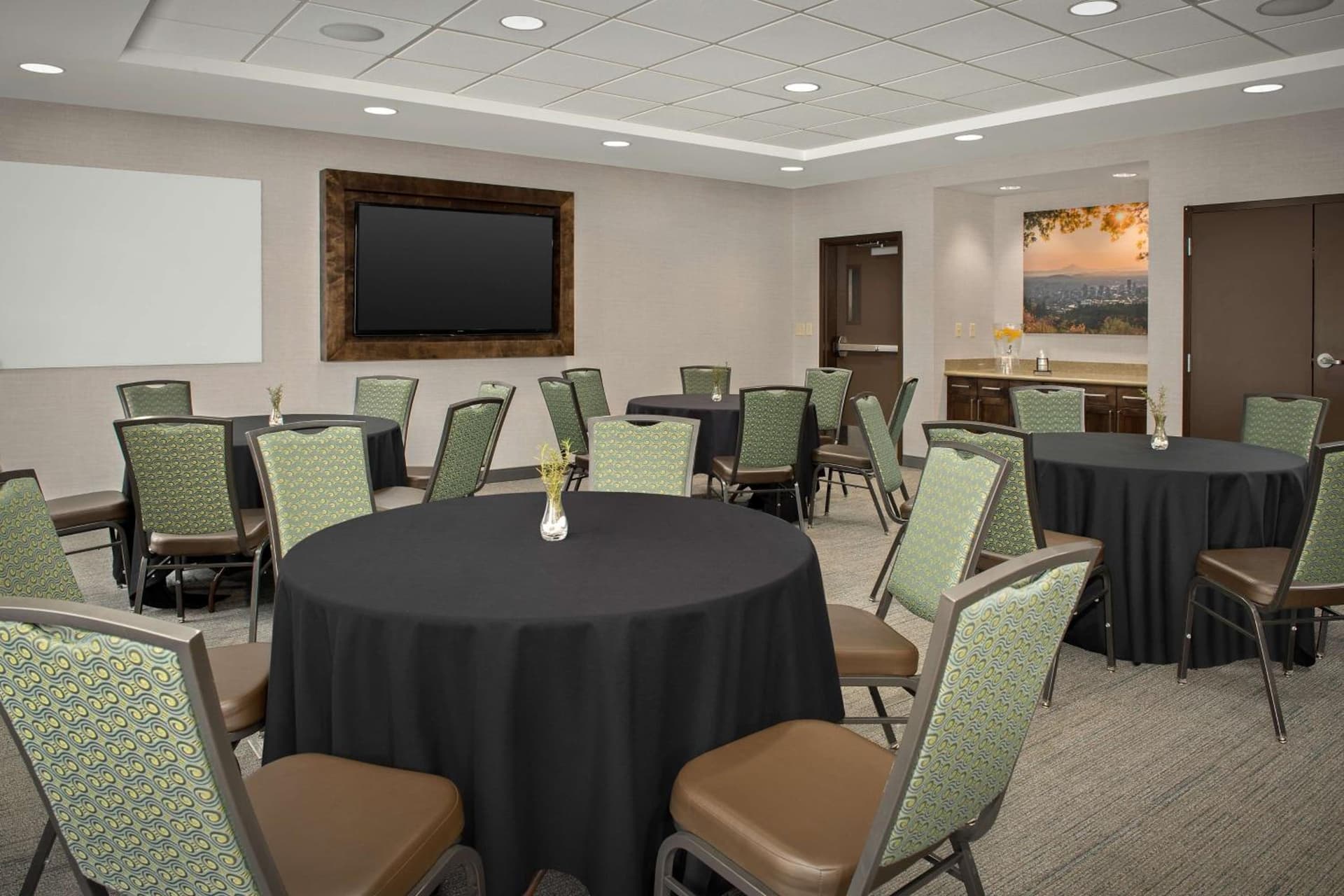 Hampton Inn & Suites Portland/Hillsboro-Evergreen Park gallery photo in Hillsboro, OR — image 36