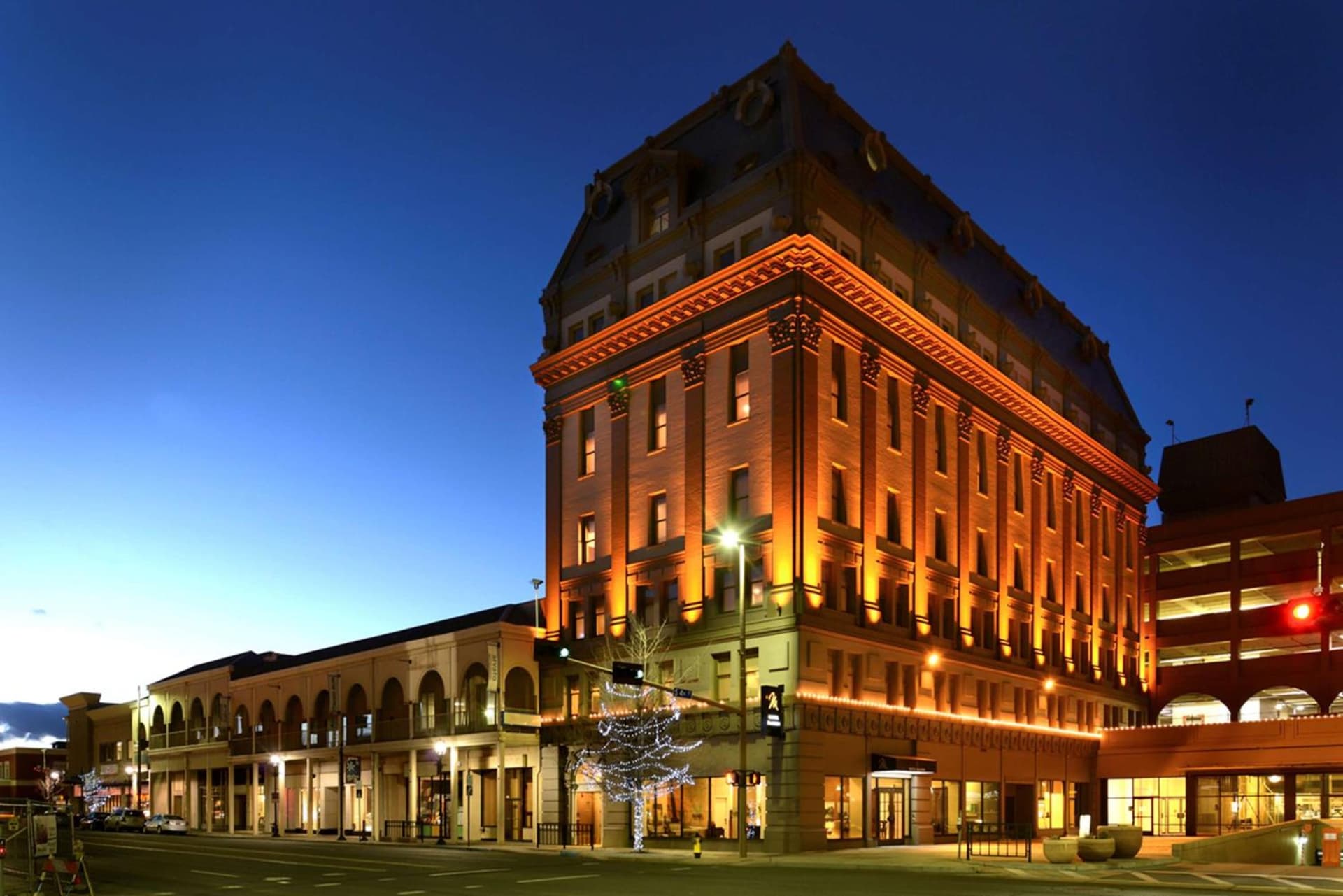 Hotel Maison Yakima Tapestry Collection by Hilton — hotel in Yakima, Washington