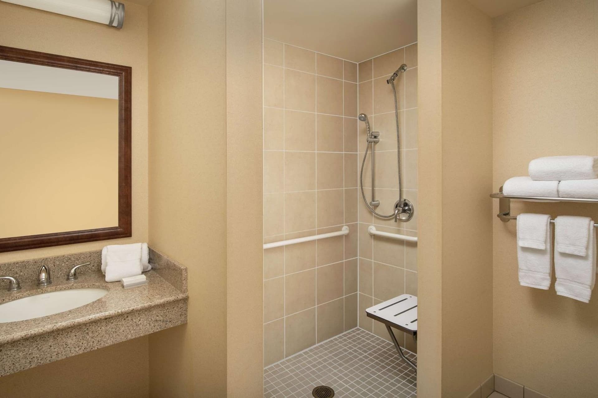 Hilton Garden Inn Yakima Downtown property views in Yakima, WA — gallery photo 3