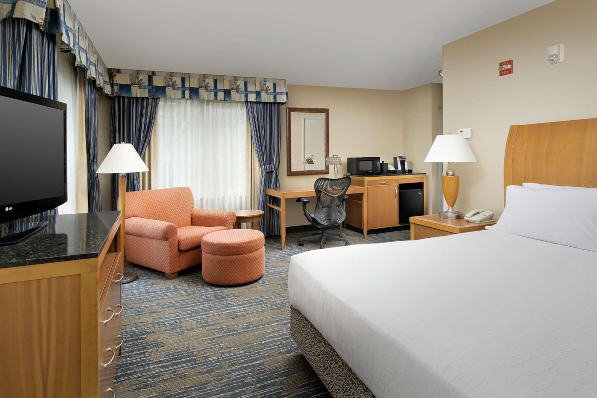 Hilton Garden Inn Yakima Downtown interior in Yakima, WA — gallery photo 2
