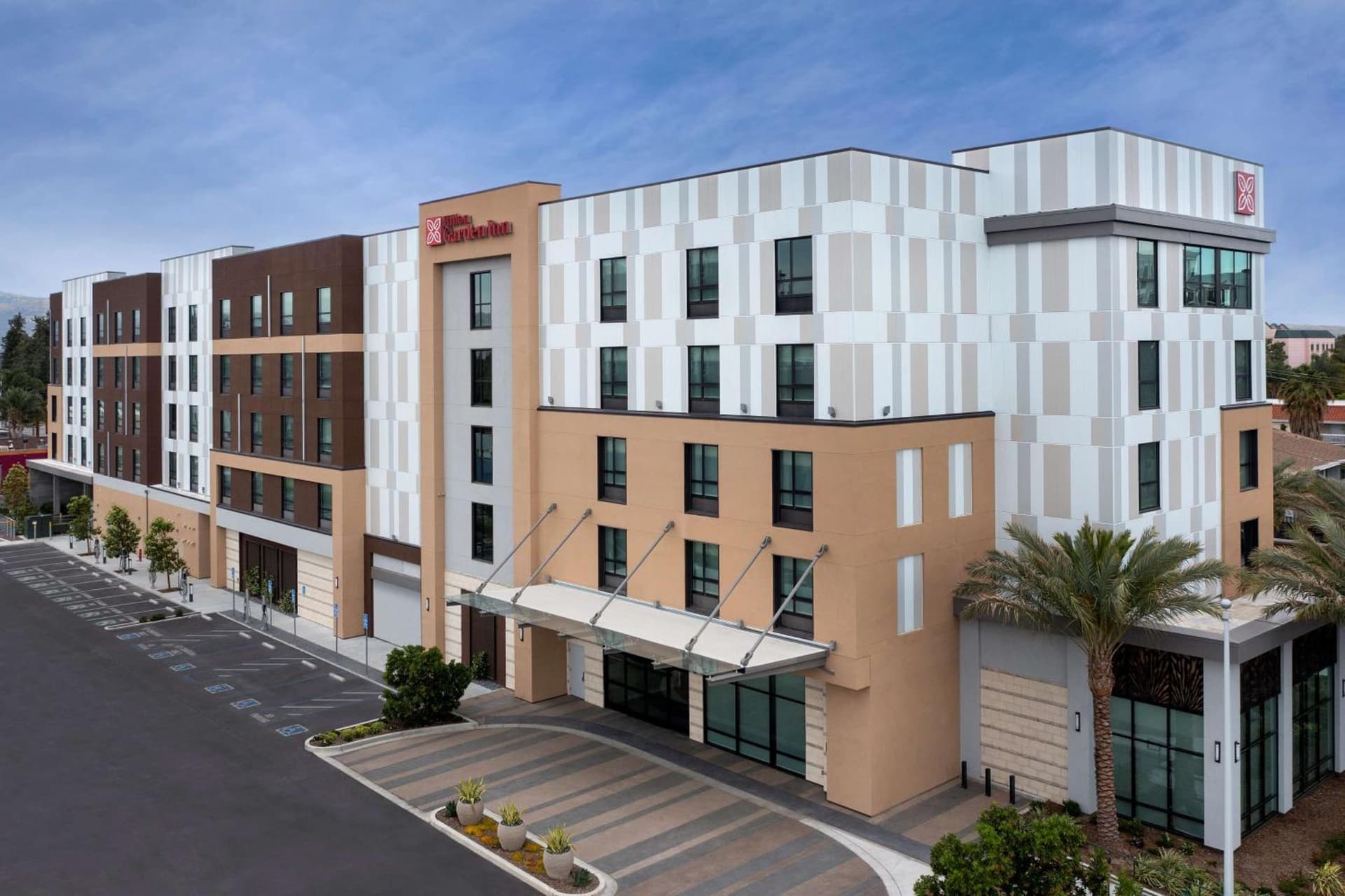 Hilton Garden Inn San Jose Airport property views in San Jose, CA — gallery photo 3