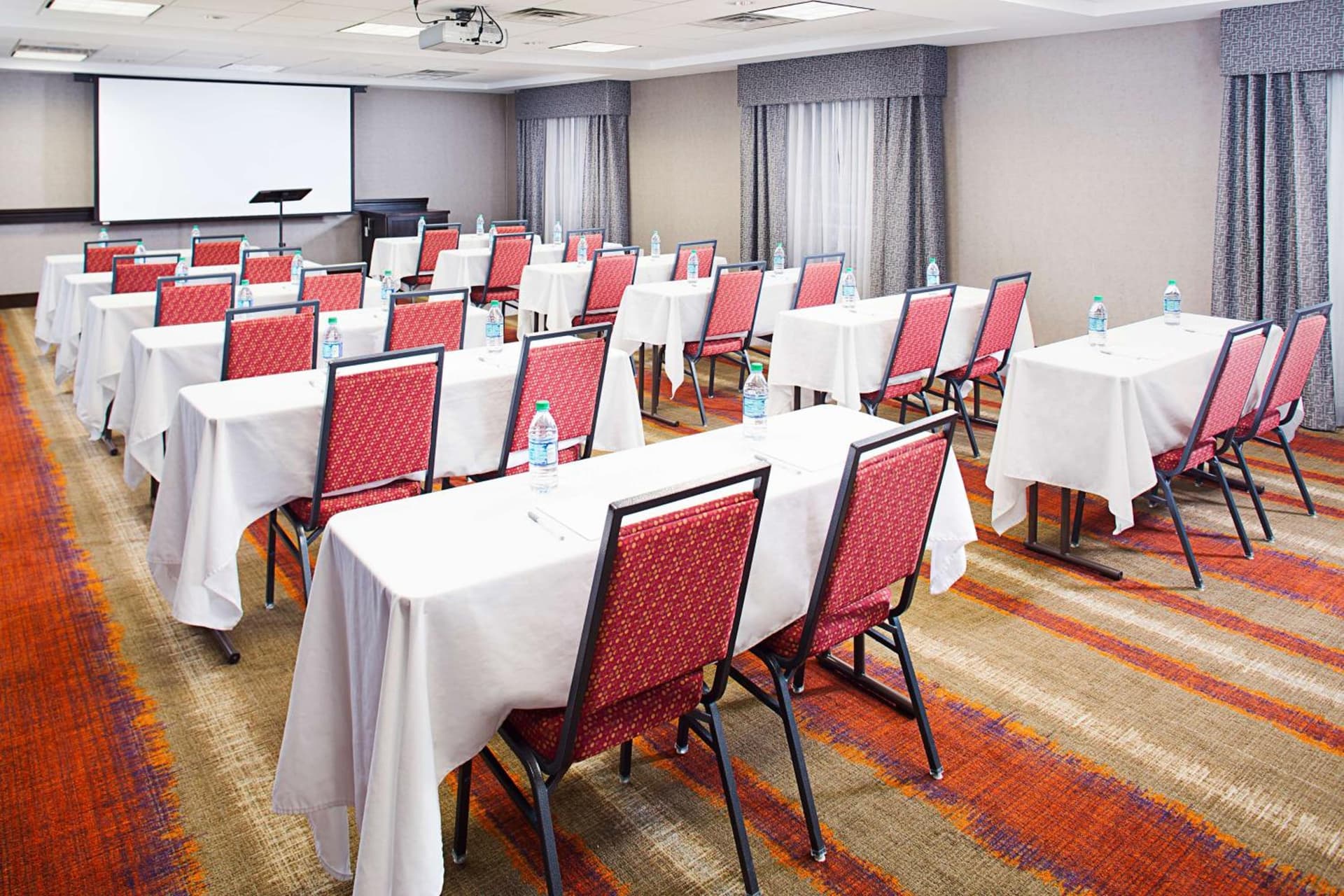 Hampton by Hilton Lansing West gallery photo in Lansing, MI — image 6