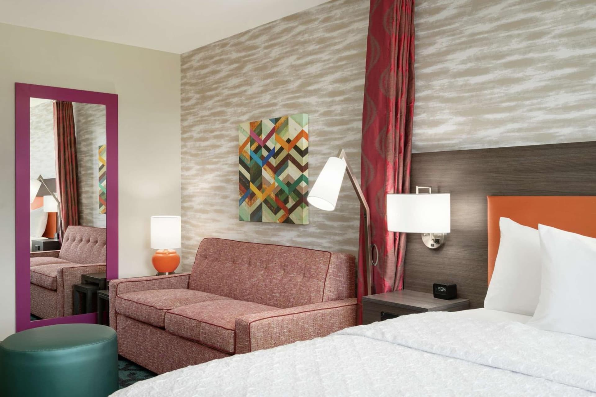 Home2 Suites By Hilton Woodland Hills Los Angeles gallery photo in Woodland Hills, CA — image 5
