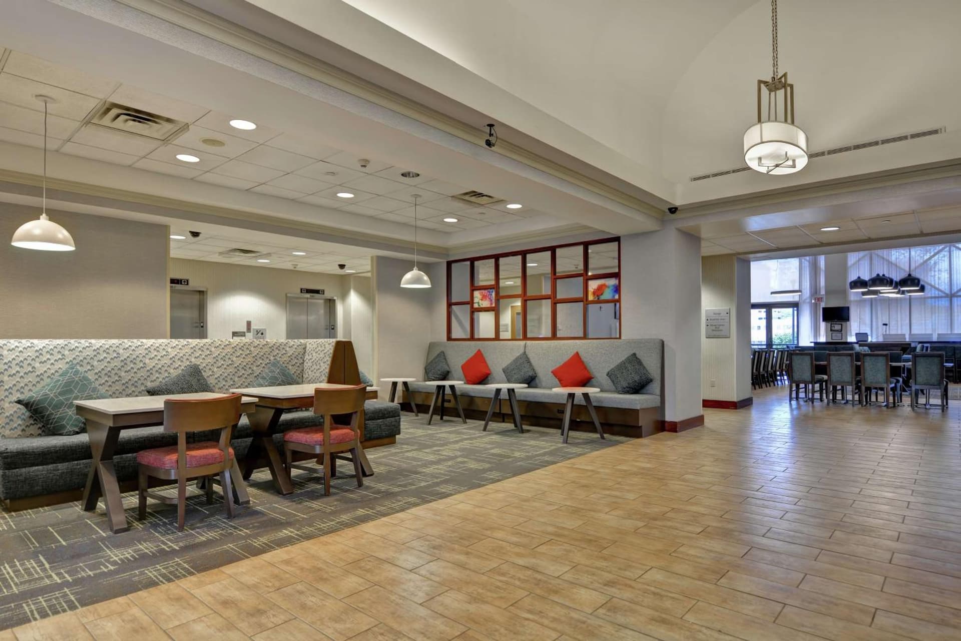 Hampton Inn & Suites Newark-Harrison-Riverwalk gallery photo in Newark, NJ — image 5