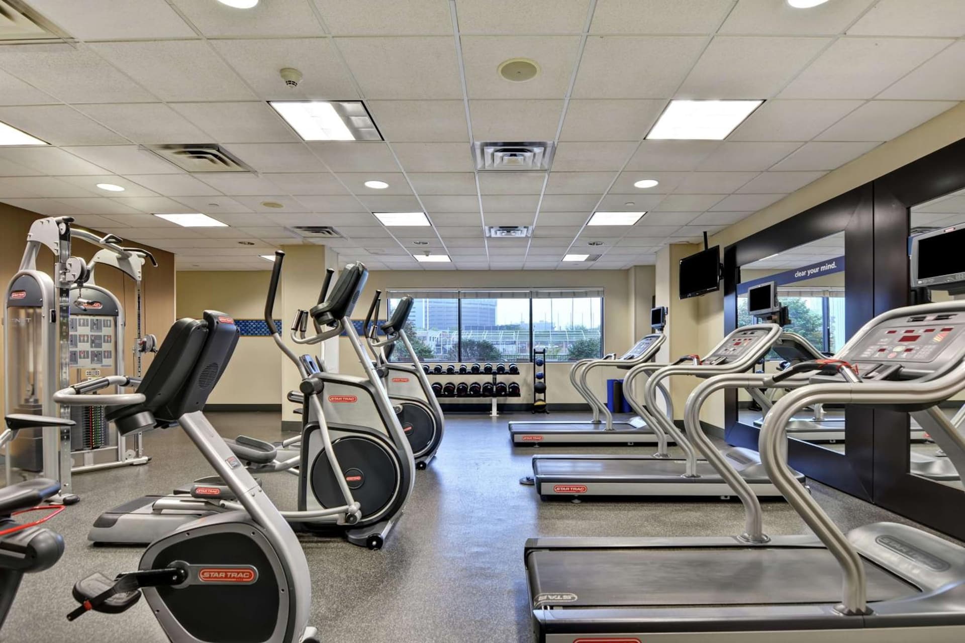 Hampton Inn & Suites Newark-Harrison-Riverwalk gallery photo in Newark, NJ — image 6