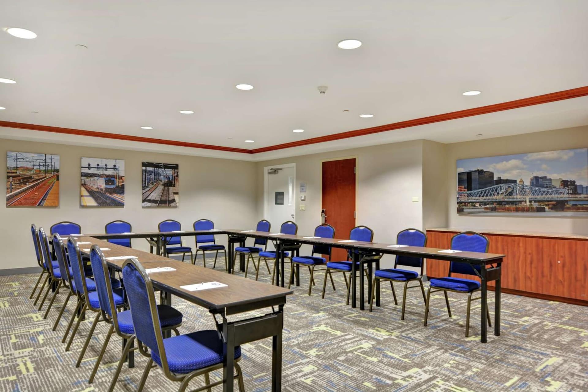 Hampton Inn & Suites Newark-Harrison-Riverwalk gallery photo in Newark, NJ — image 30