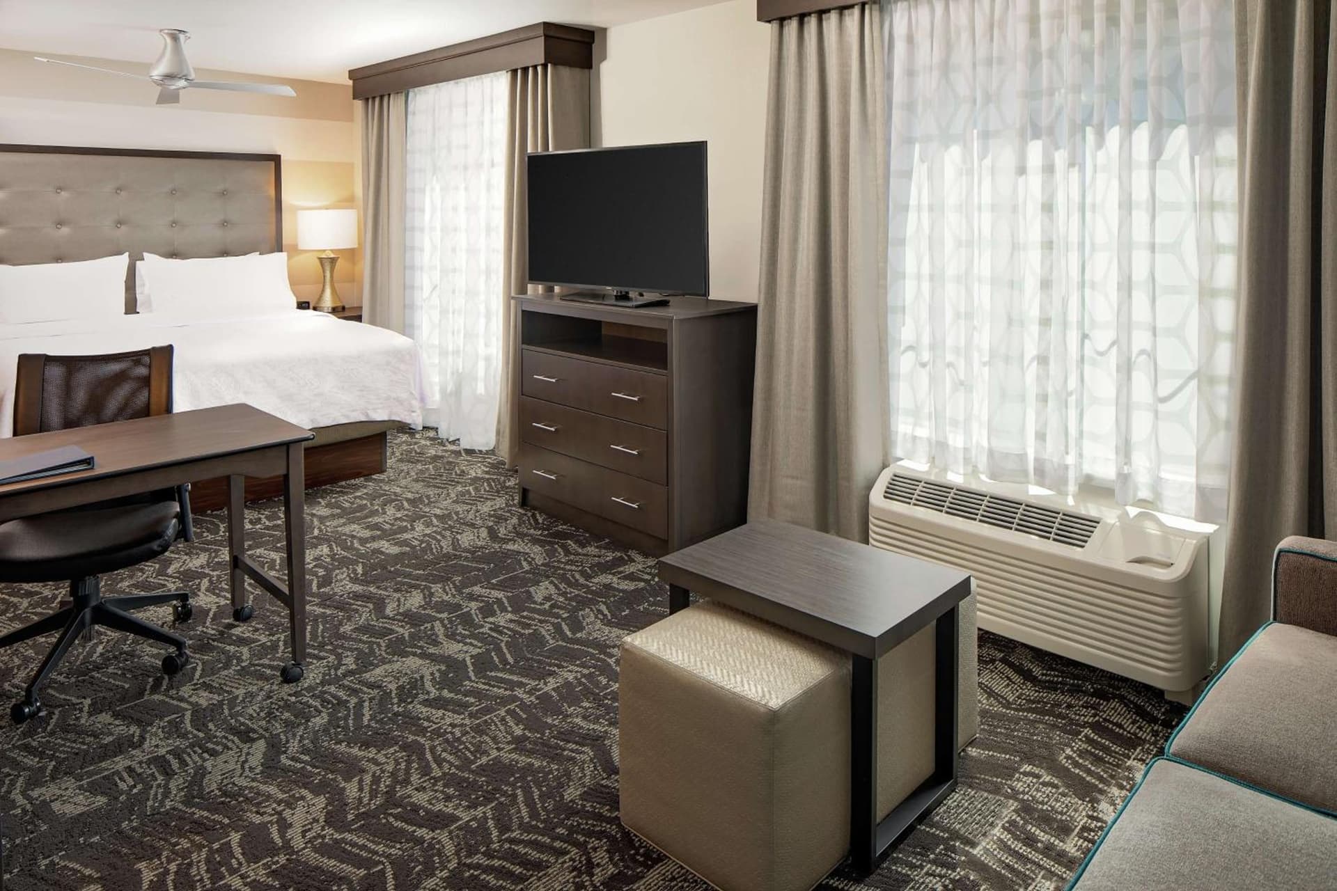Homewood Suites By Hilton Ronkonkoma gallery photo in Ronkonkoma, NY — image 14