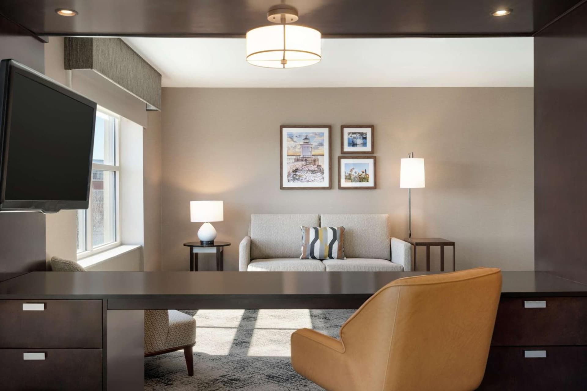 Hampton Inn Portland Downtown Waterfront gallery photo in Portland, ME — image 12