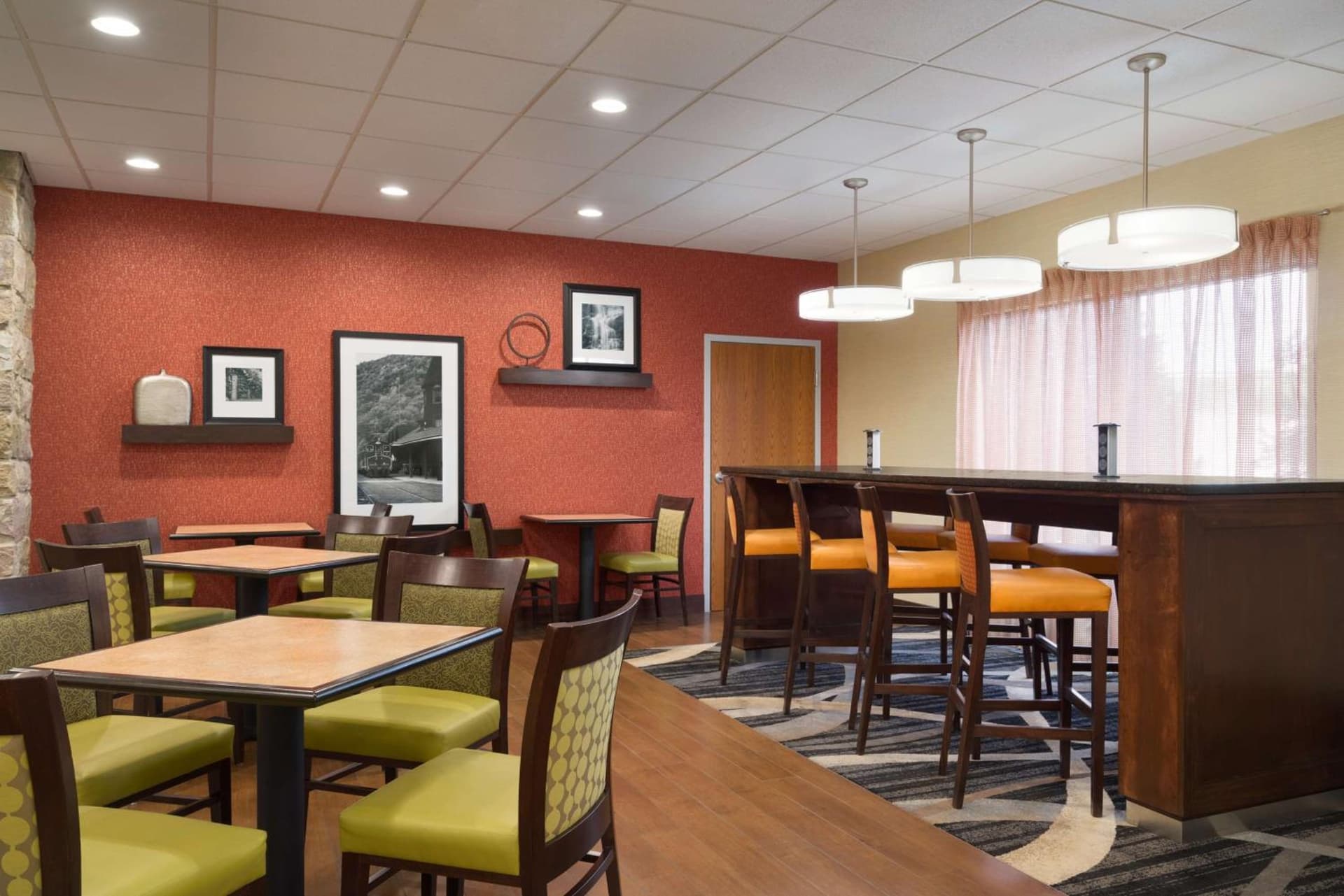 Hampton Inn Lehighton - Jim Thorpe gallery photo in Lehighton, PA — image 23