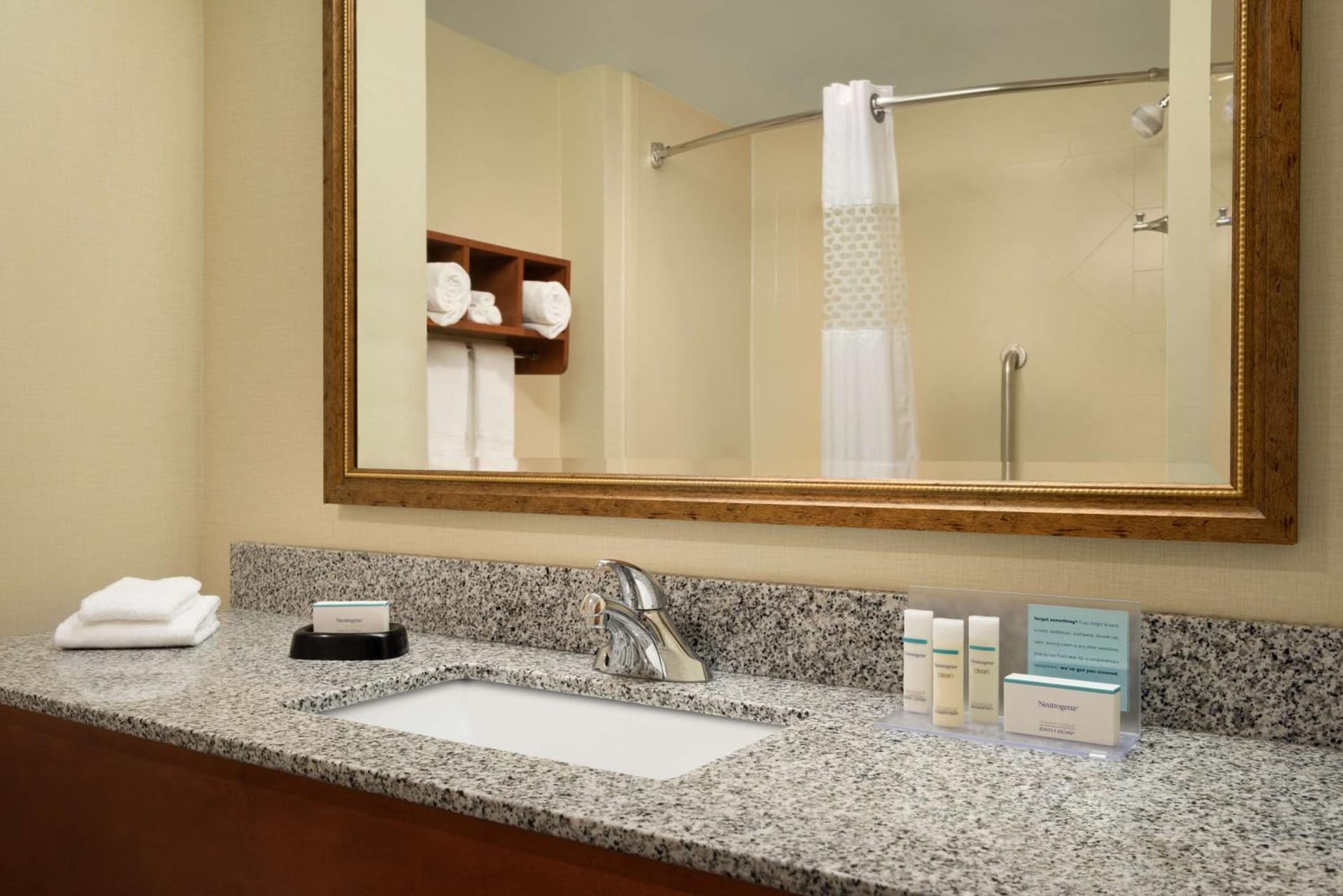 Hampton Inn Lehighton - Jim Thorpe gallery photo in Lehighton, PA — image 22