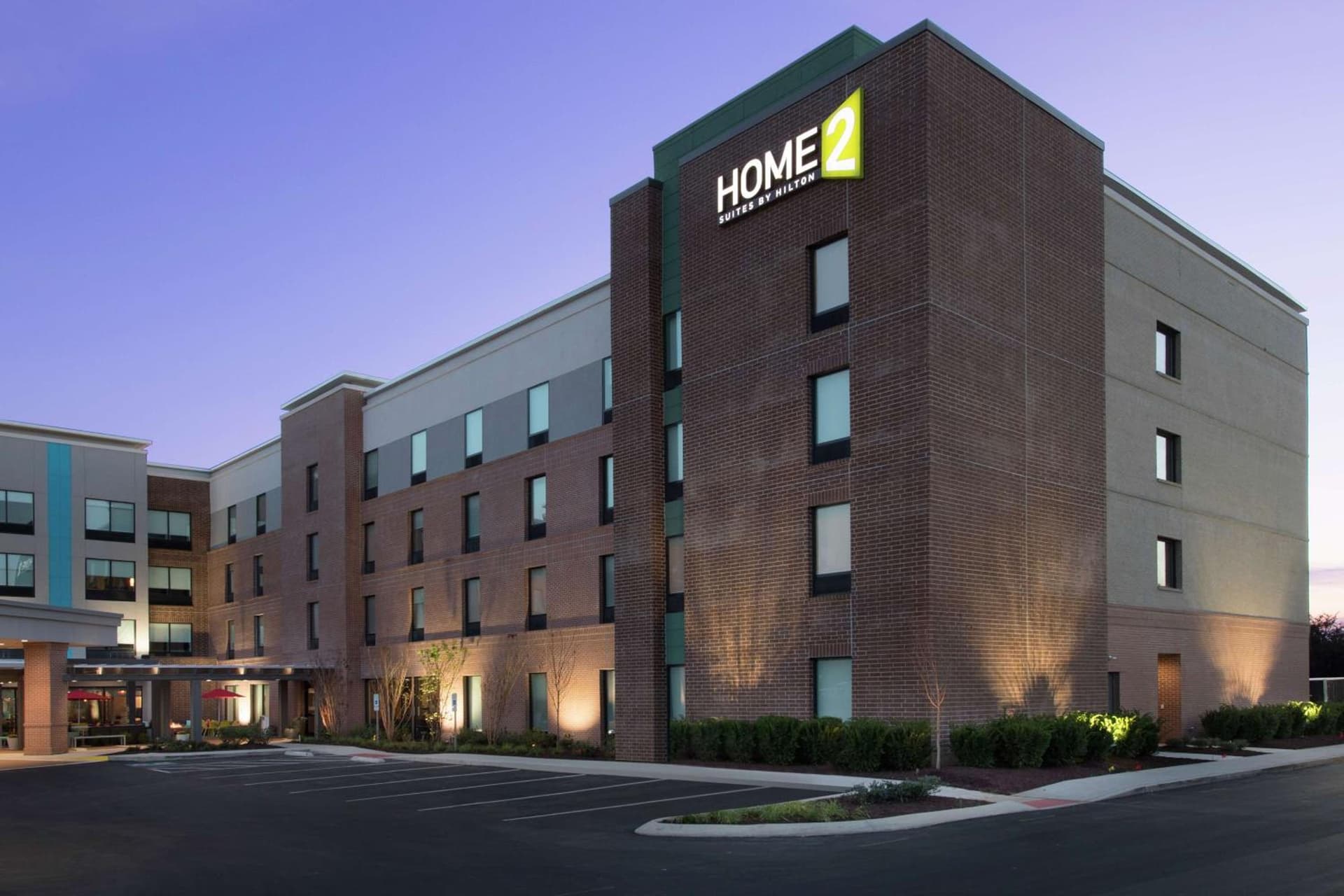 Home2 Suites By Hilton Murfreesboro interior in Murfreesboro, TN — gallery photo 2