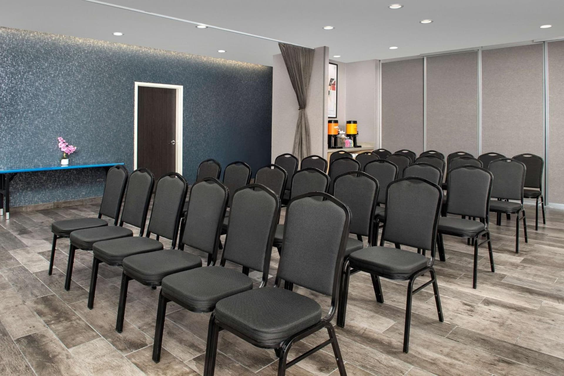 Home2 Suites By Hilton Murfreesboro gallery photo in Murfreesboro, TN — image 24