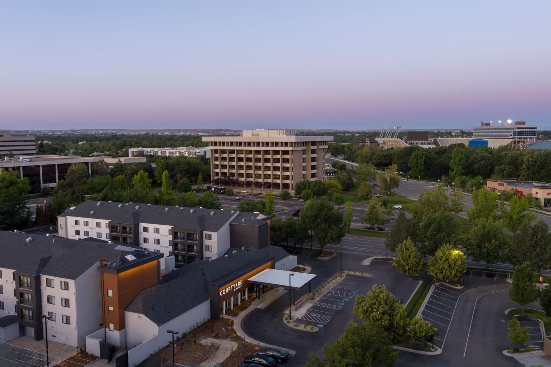 Courtyard by Marriott Boise Downtown interior in Boise, ID — gallery photo 2