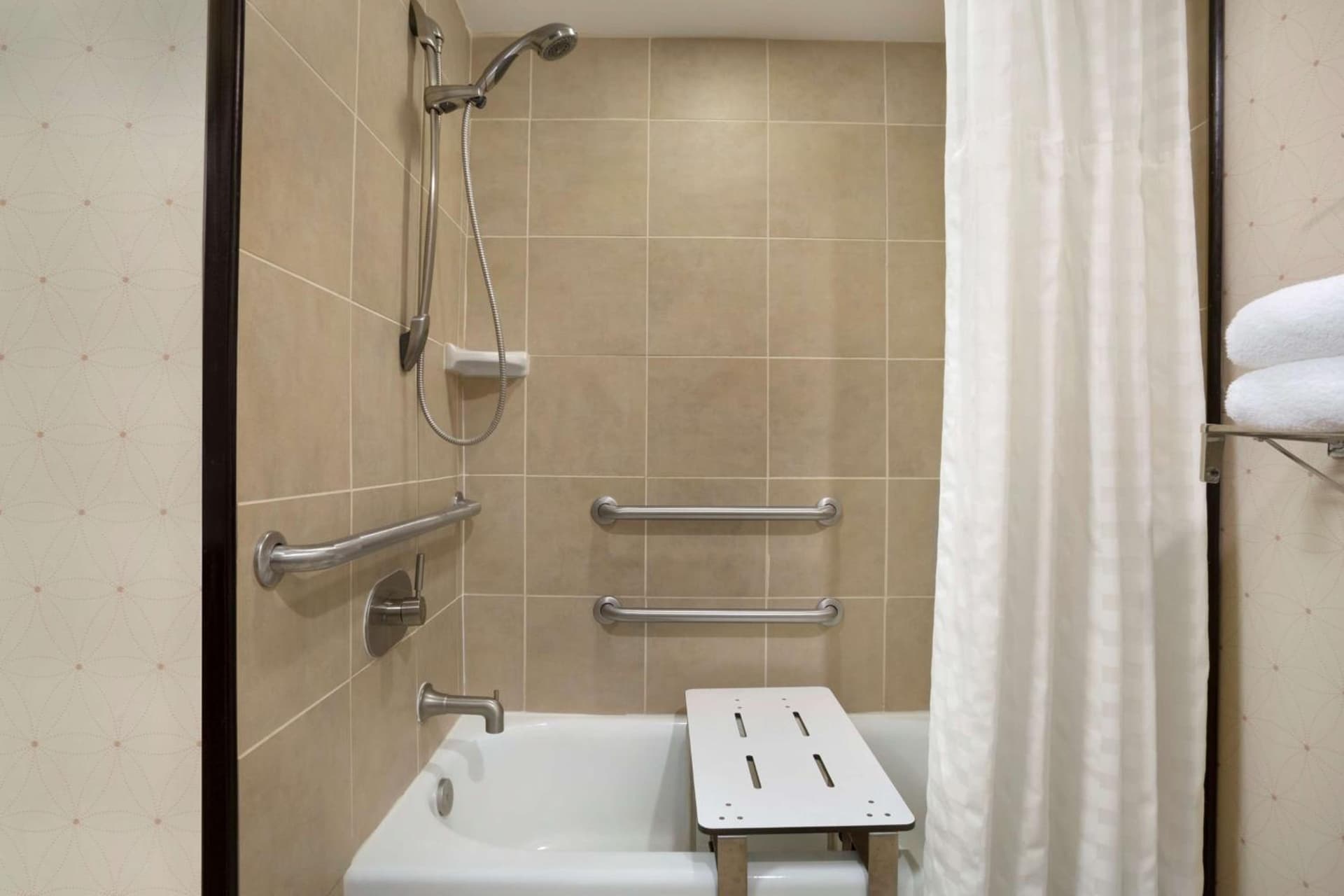 Embassy Suites by Hilton Jackson North Ridgeland gallery photo in Ridgeland, MS — image 31