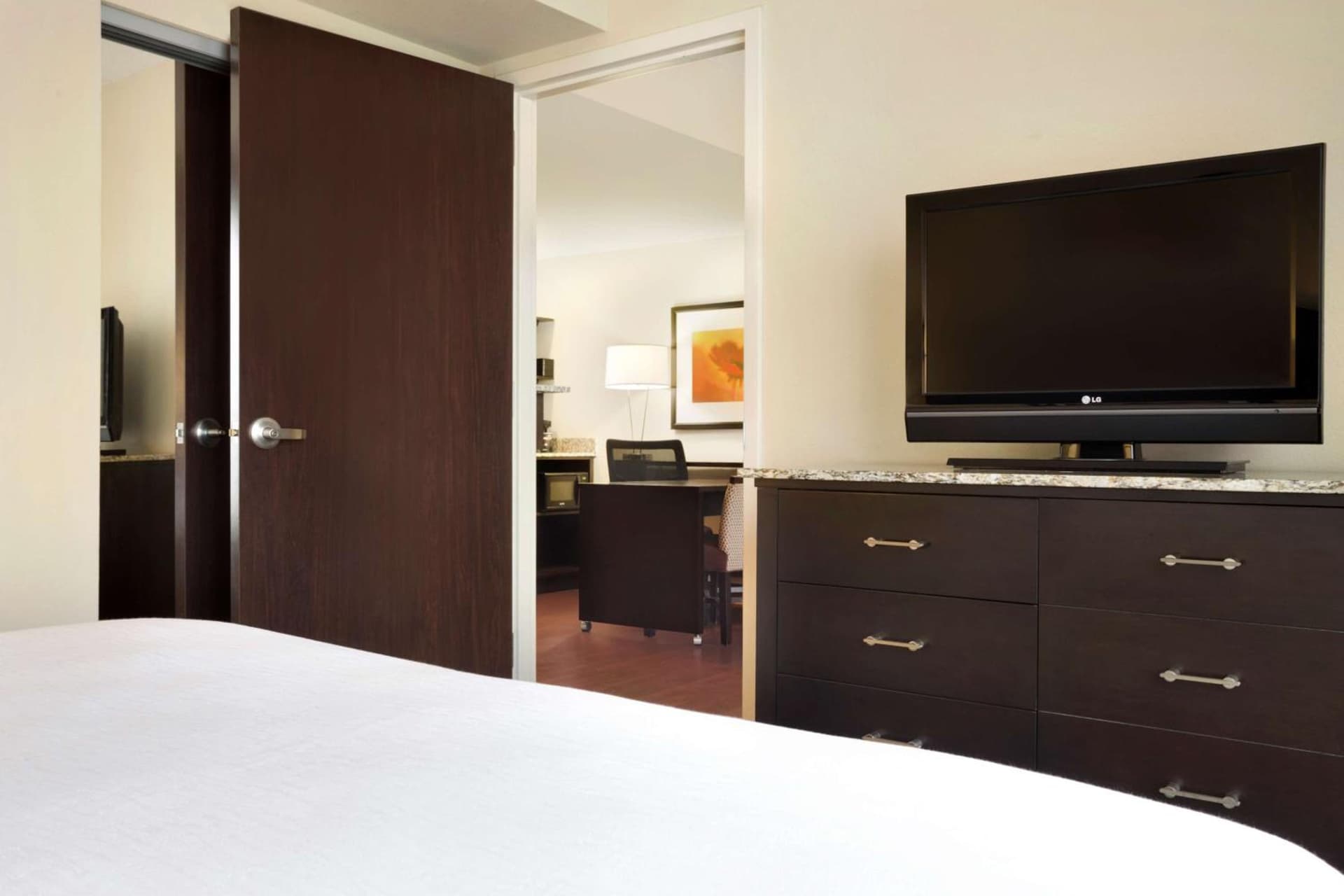 Embassy Suites by Hilton Jackson North Ridgeland gallery photo in Ridgeland, MS — image 8