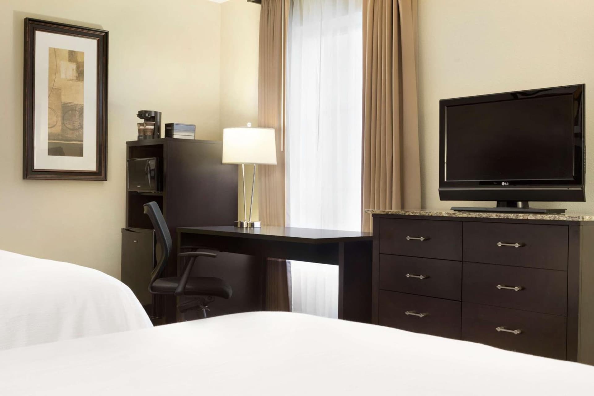 Embassy Suites by Hilton Jackson North Ridgeland gallery photo in Ridgeland, MS — image 6