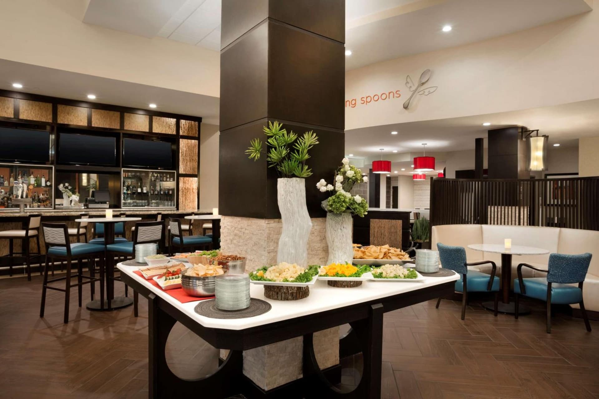 Embassy Suites by Hilton Jackson North Ridgeland gallery photo in Ridgeland, MS — image 9