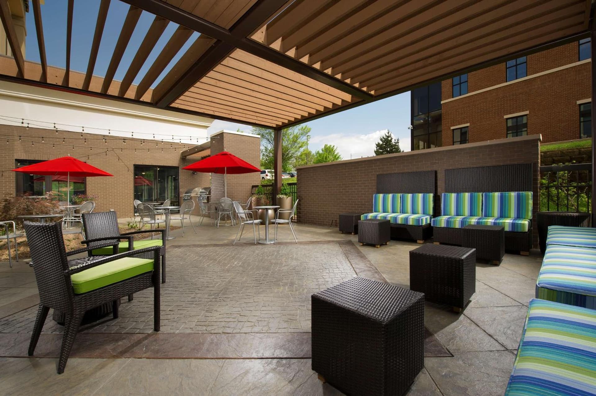 Hampton Inn Louisville East Hurstbourne property views in Louisville, KY — gallery photo 3