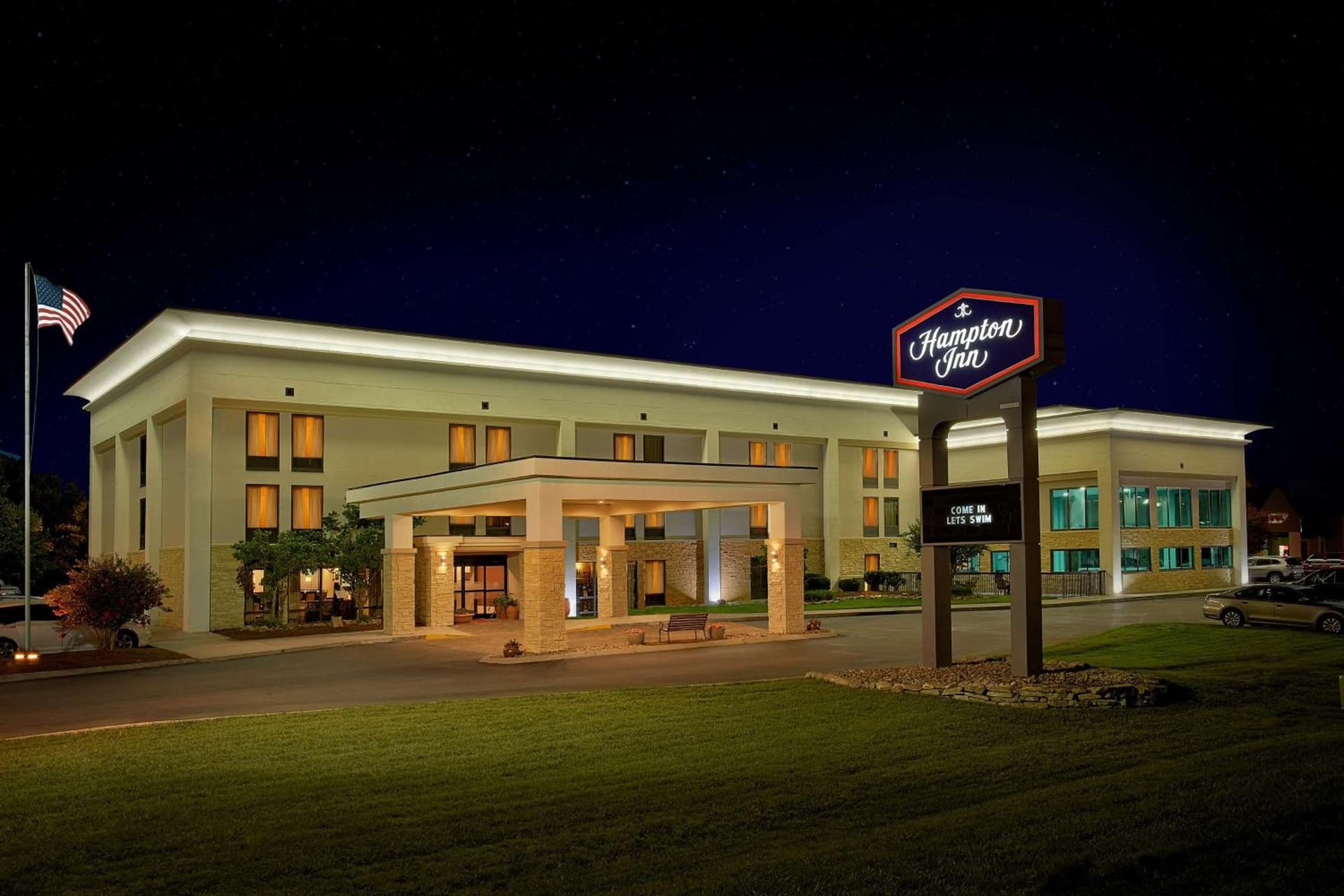 Hampton Inn Sevierville property views in Sevierville, TN — gallery photo 3