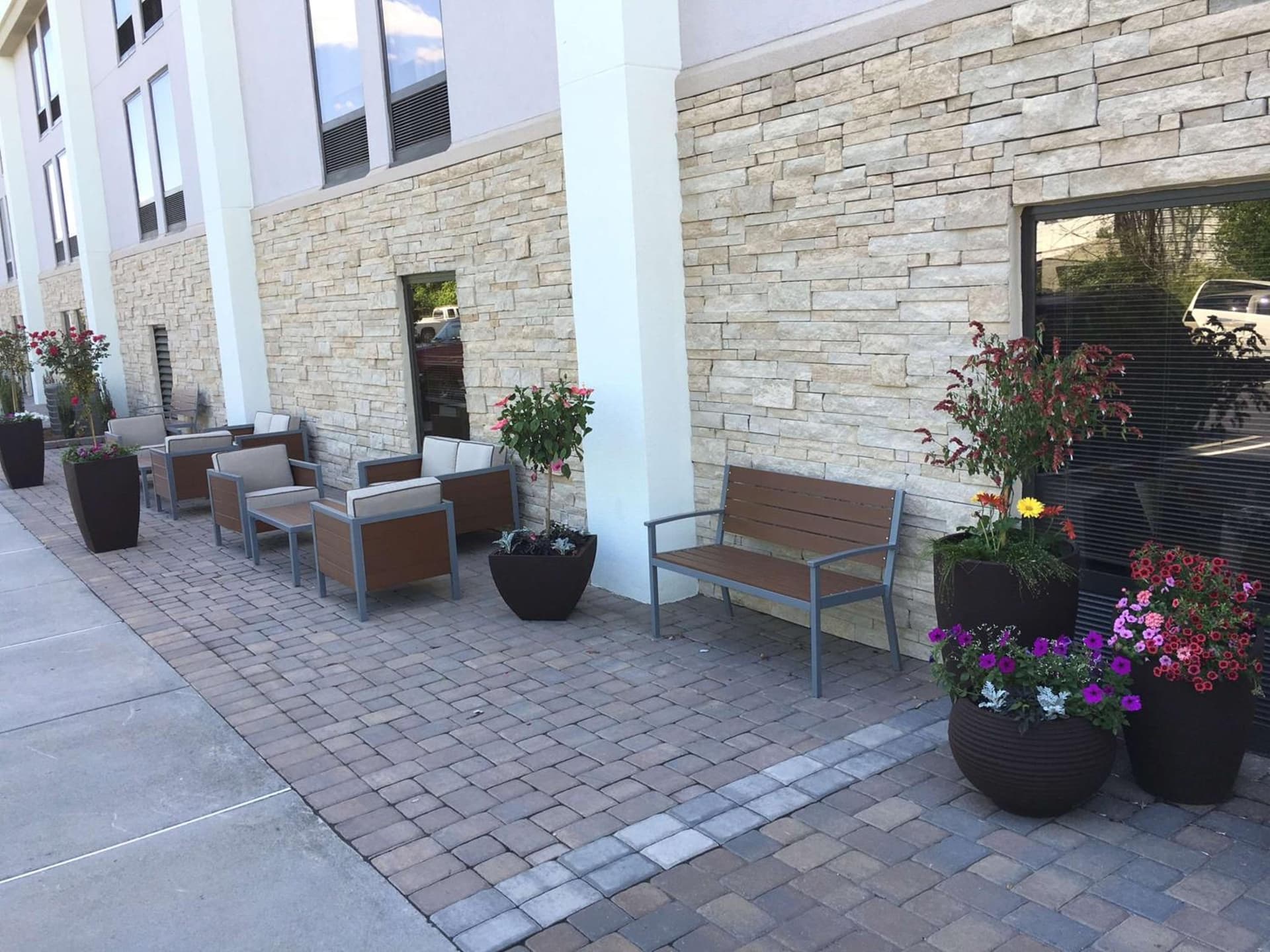 Hampton Inn Sevierville interior in Sevierville, TN — gallery photo 2