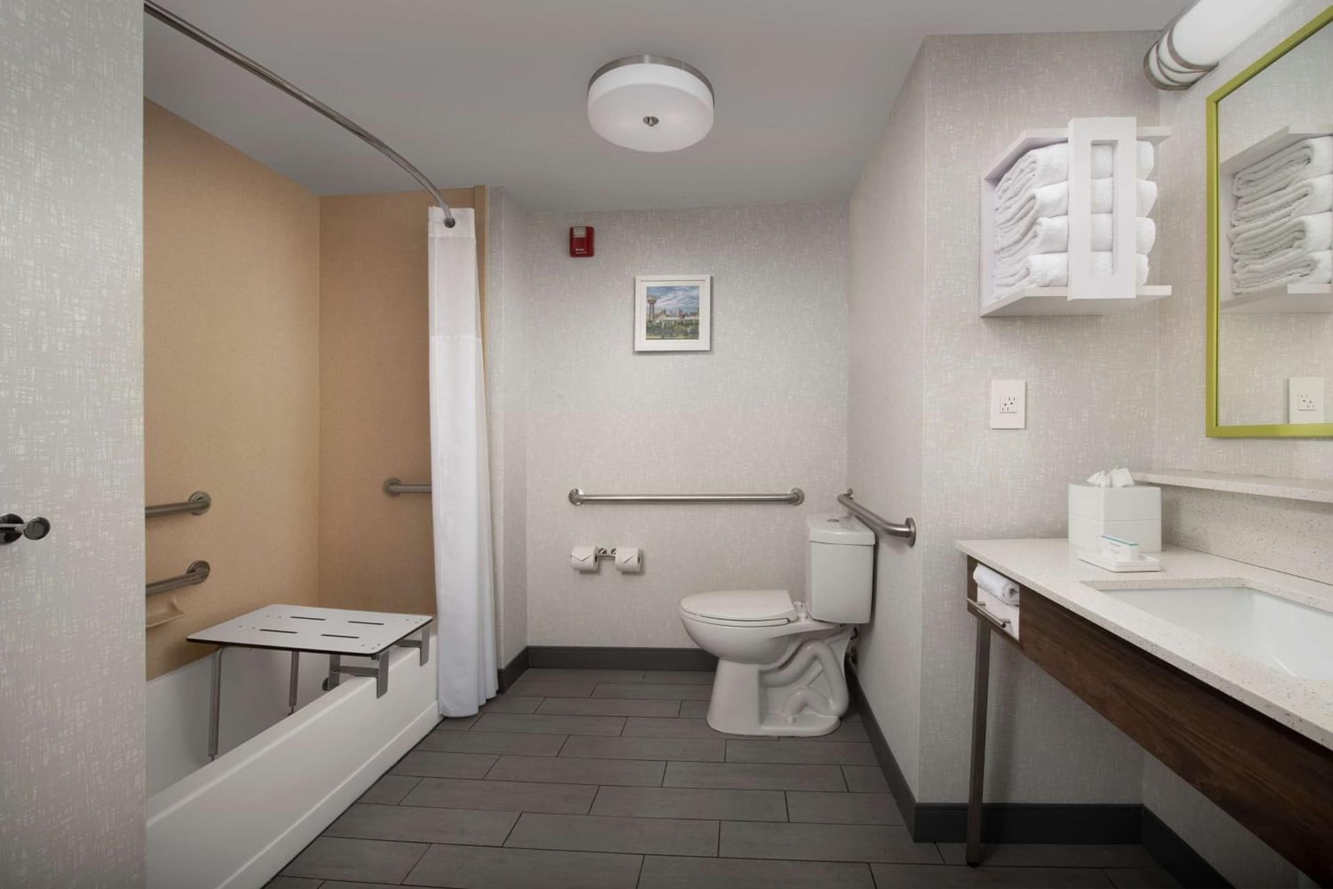 Hampton Inn Knoxville-East interior in Knoxville, TN — gallery photo 2