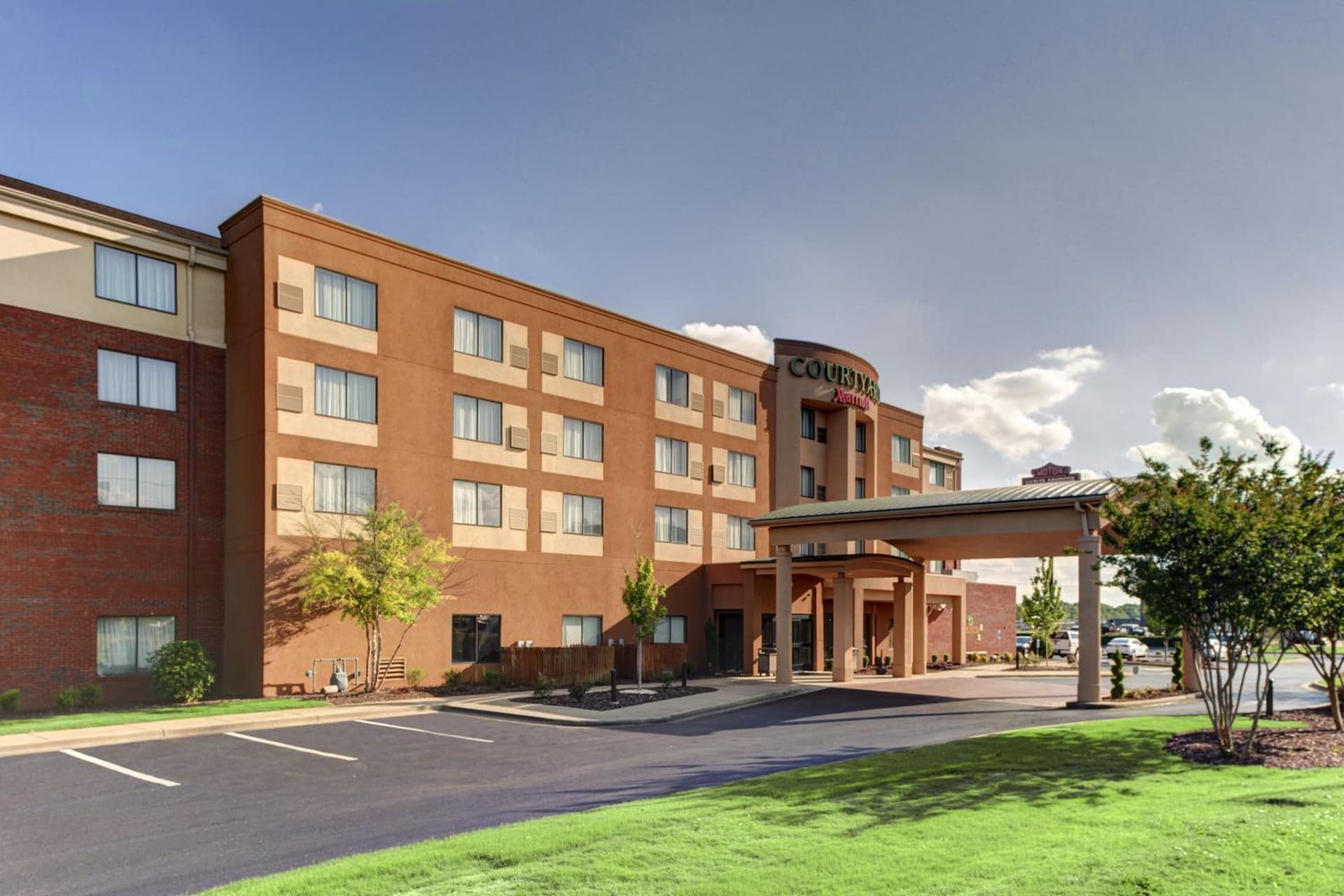 Courtyard by Marriott Anniston Oxford property views in Oxford, AL — gallery photo 3