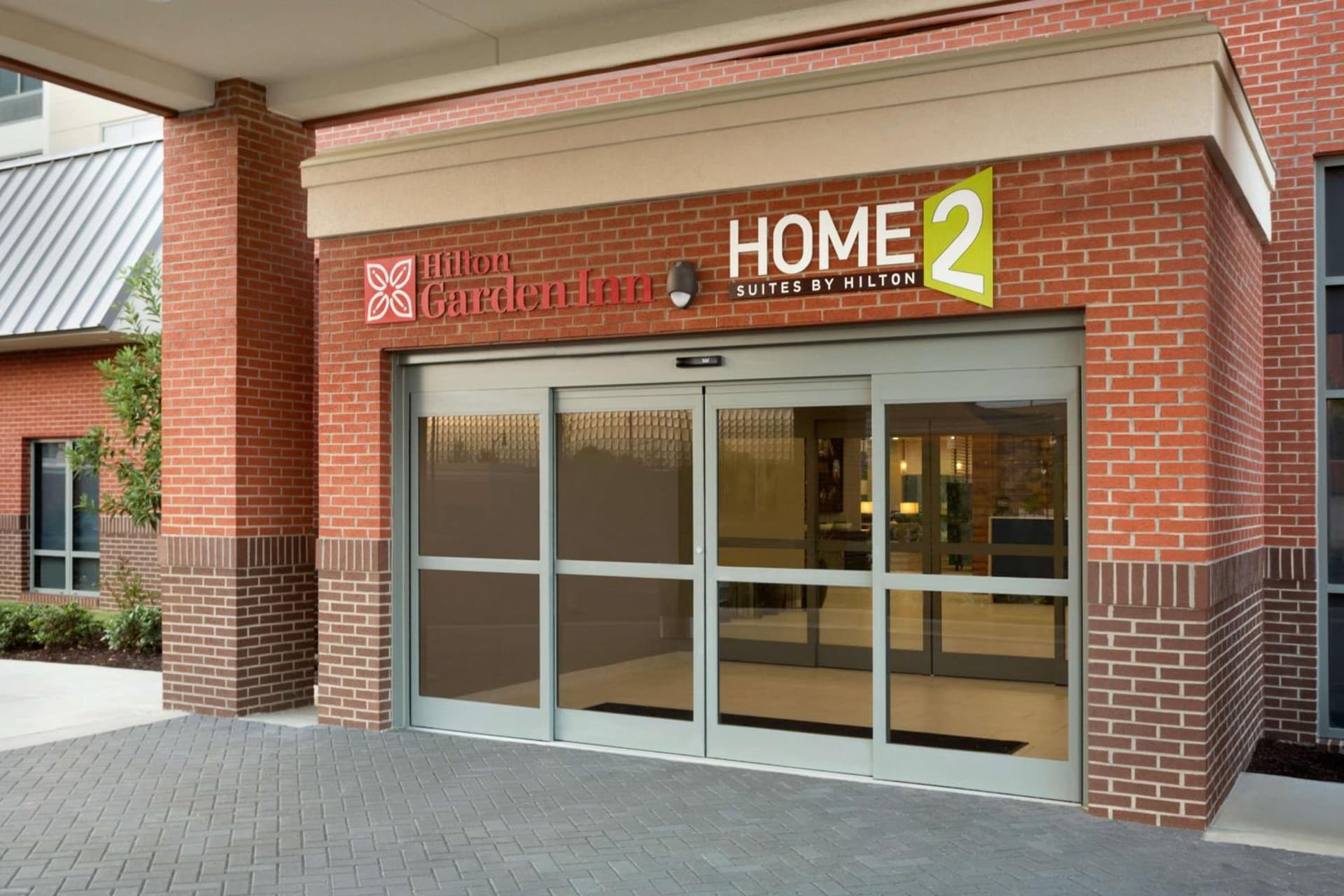 Home2 Suites By Hilton Birmingham Downtown interior in Birmingham, AL — gallery photo 2
