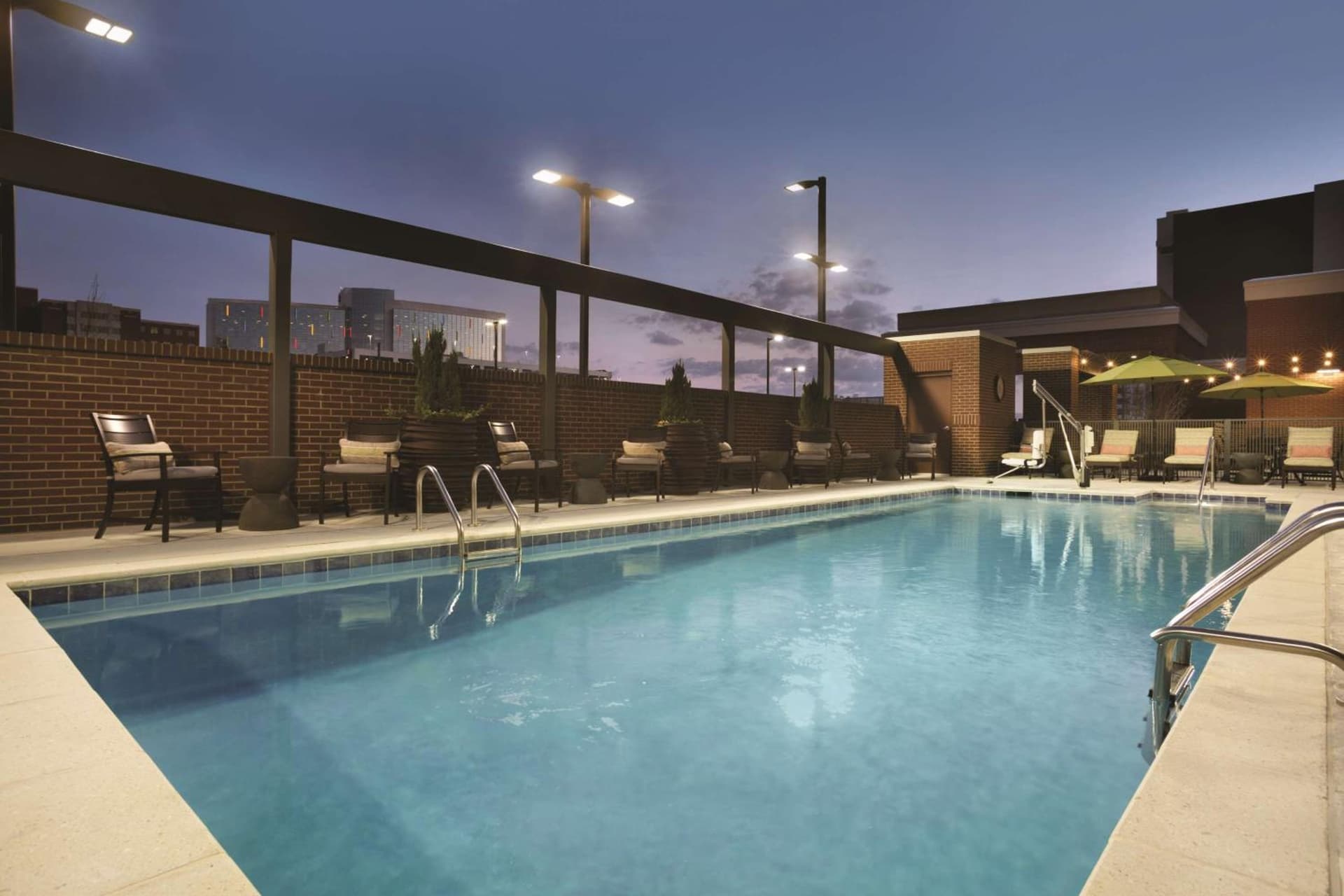 Home2 Suites By Hilton Birmingham Downtown gallery photo in Birmingham, AL — image 7