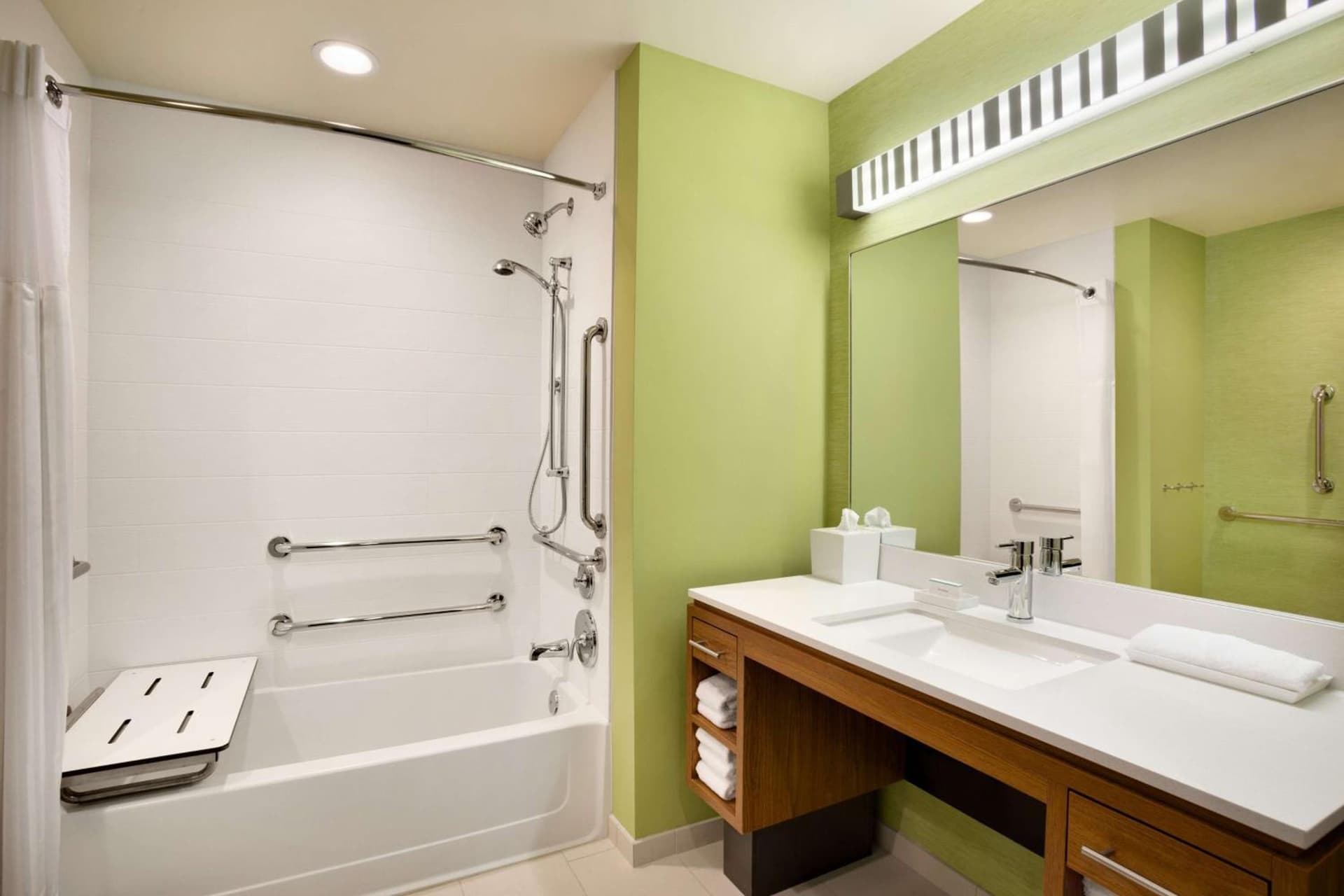 Home2 Suites By Hilton Birmingham Downtown gallery photo in Birmingham, AL — image 8