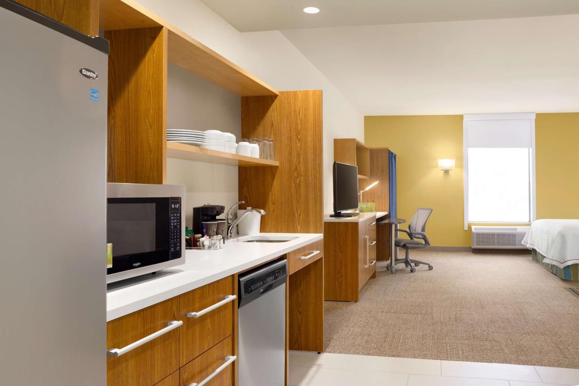 Home2 Suites By Hilton Birmingham Downtown interior in Birmingham, AL — gallery photo 2