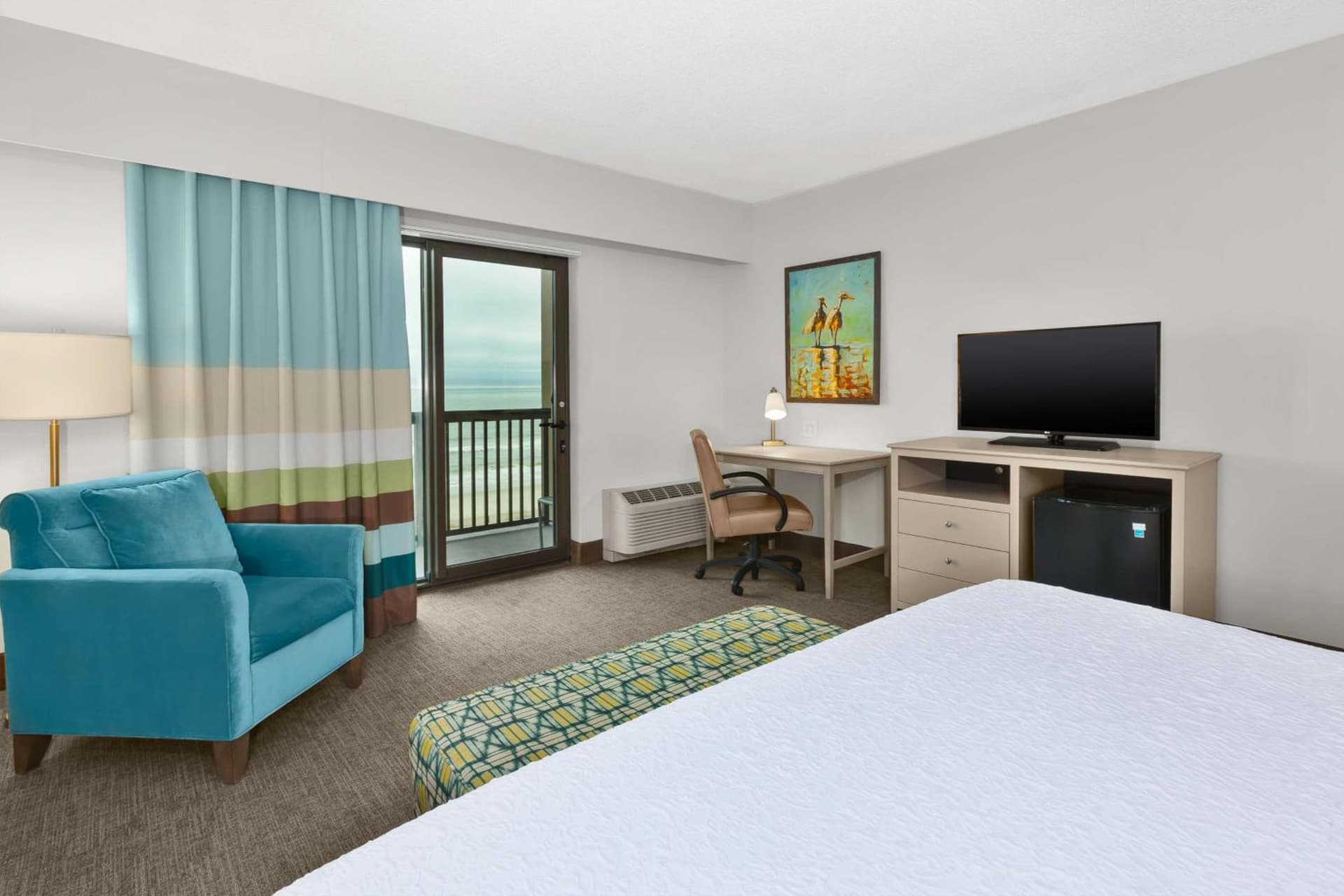 Hampton Inn & Suites by Hilton Carolina Beach Oceanfront gallery photo in Carolina Beach, NC — image 45