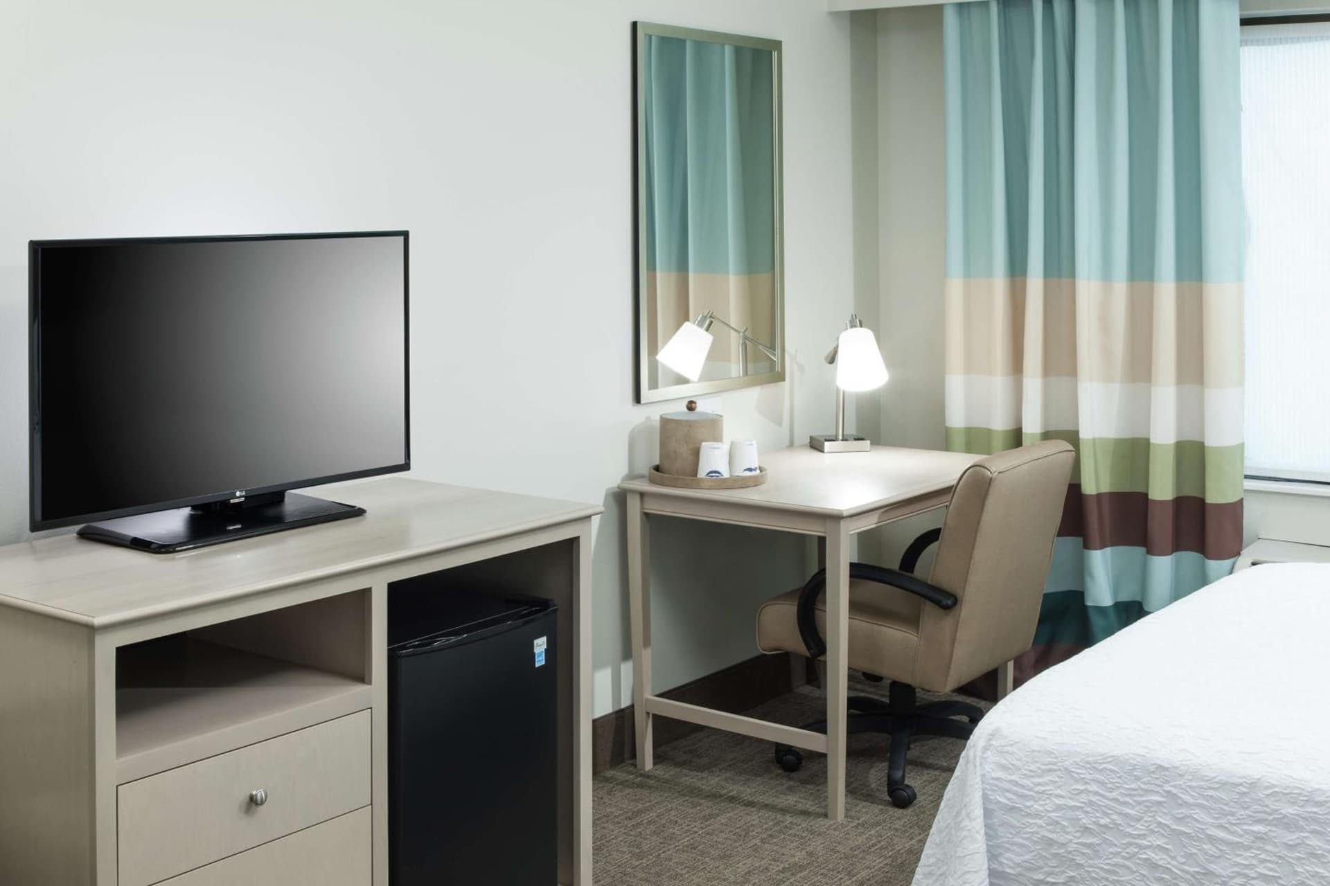 Hampton Inn & Suites by Hilton Carolina Beach Oceanfront gallery photo in Carolina Beach, NC — image 53