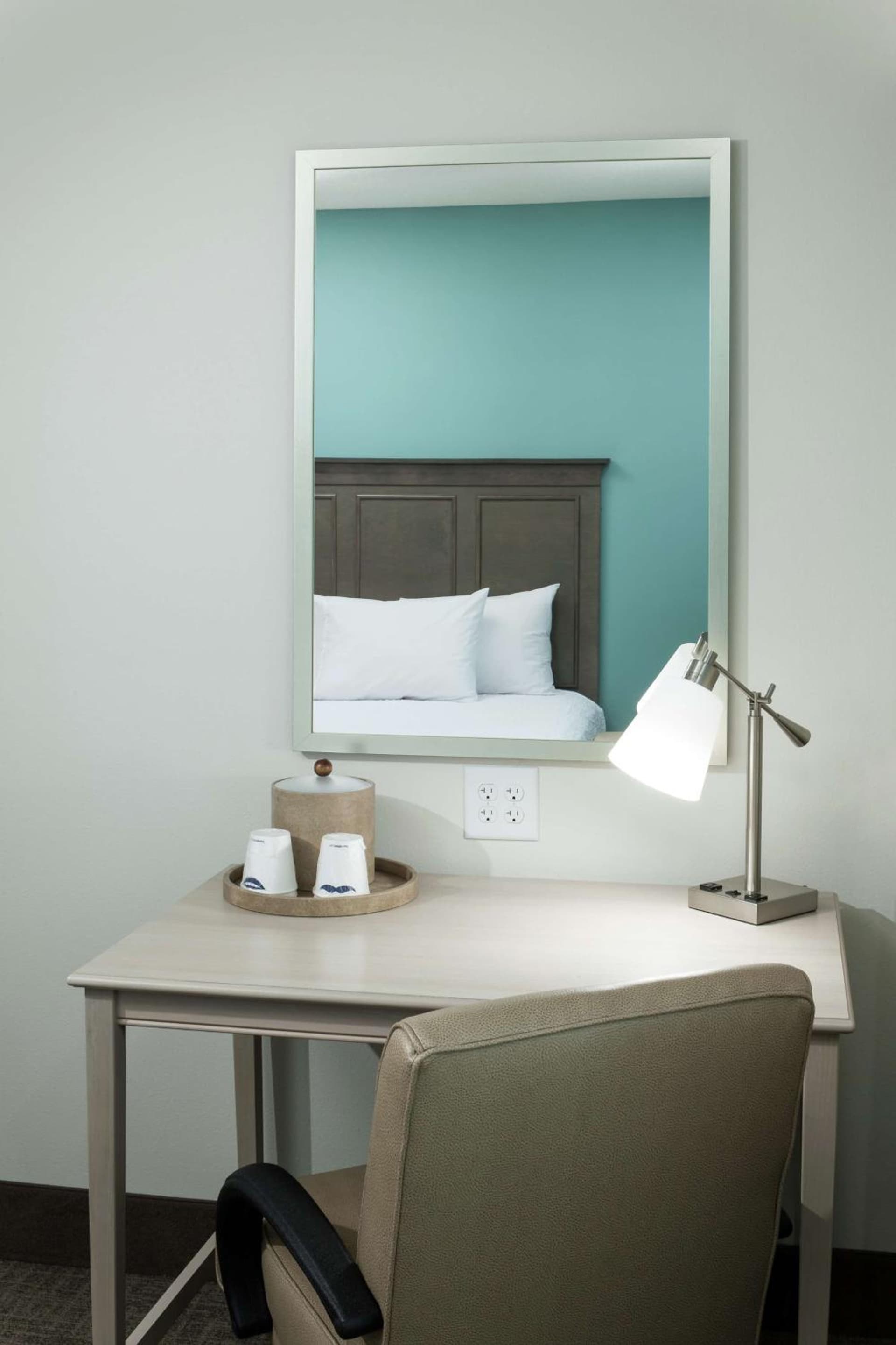 Hampton Inn & Suites by Hilton Carolina Beach Oceanfront gallery photo in Carolina Beach, NC — image 7