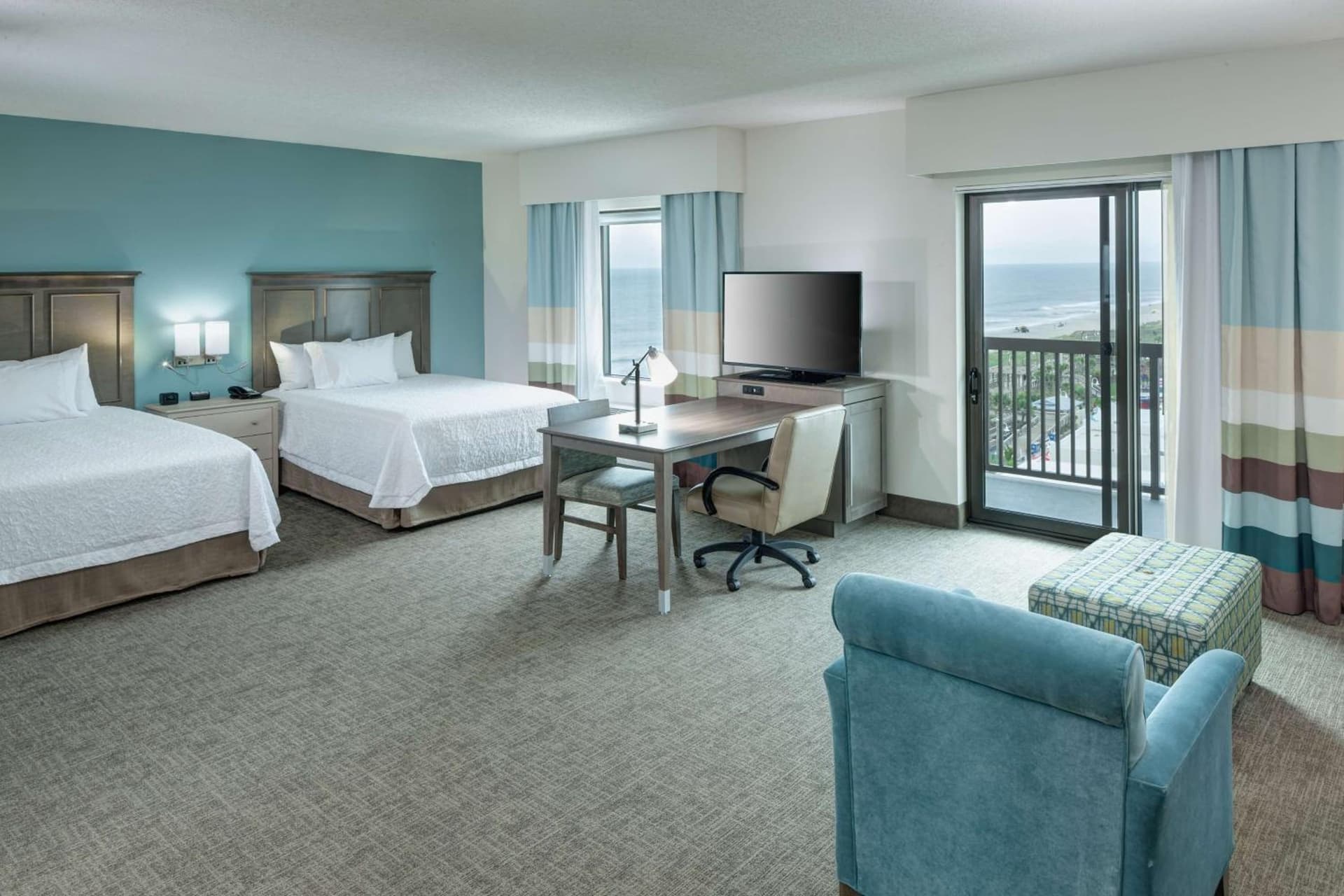 Hampton Inn & Suites by Hilton Carolina Beach Oceanfront gallery photo in Carolina Beach, NC — image 56