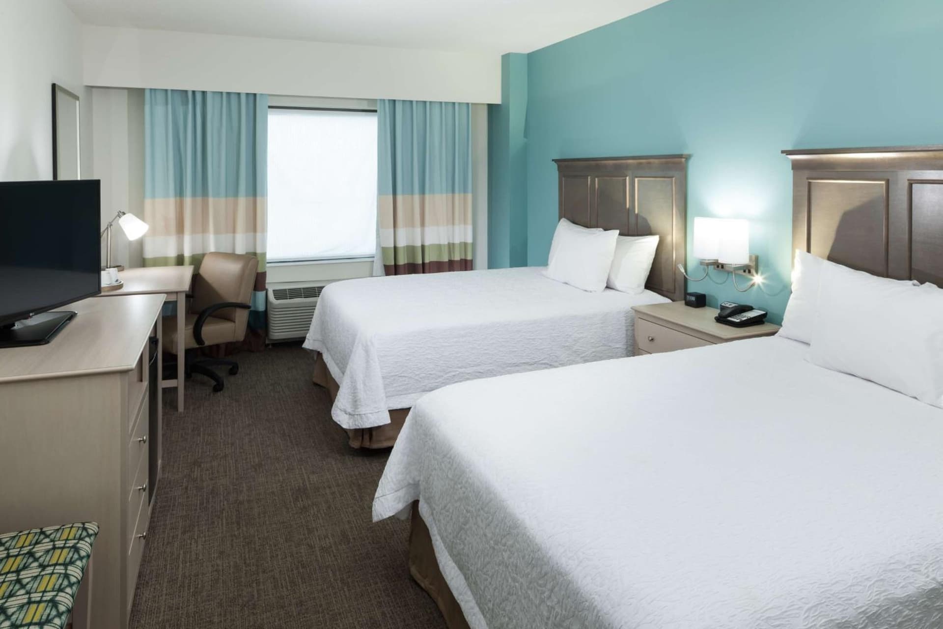 Hampton Inn & Suites by Hilton Carolina Beach Oceanfront gallery photo in Carolina Beach, NC — image 32