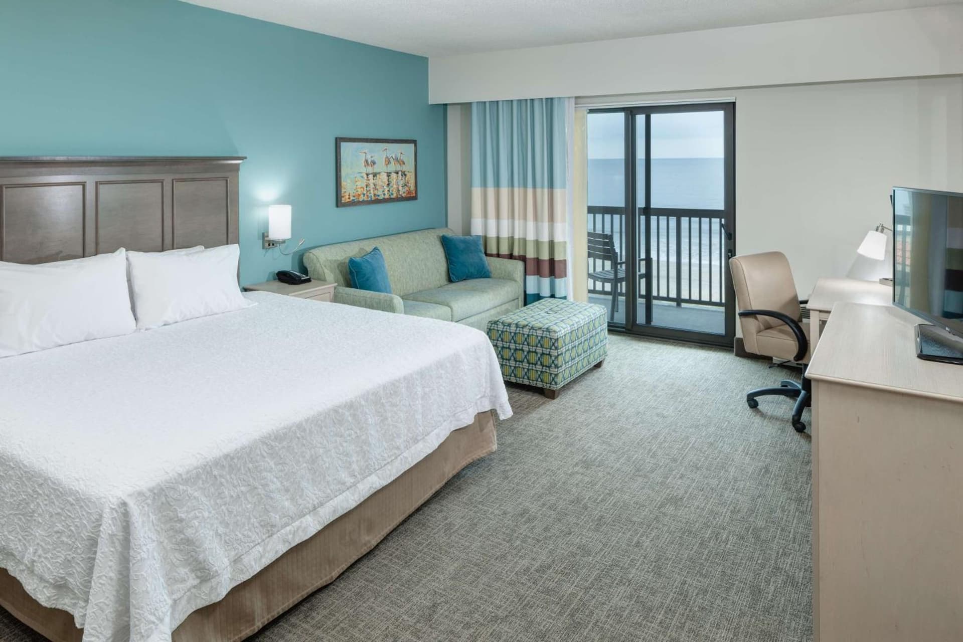 Hampton Inn & Suites by Hilton Carolina Beach Oceanfront gallery photo in Carolina Beach, NC — image 21