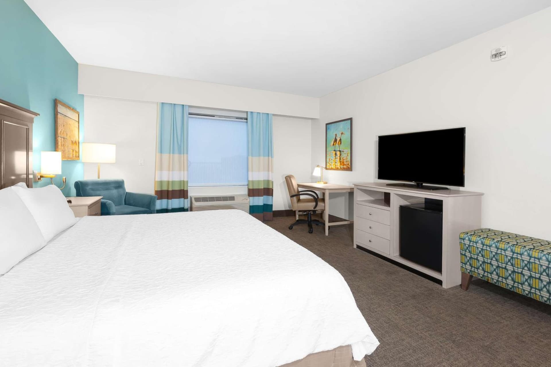 Hampton Inn & Suites by Hilton Carolina Beach Oceanfront gallery photo in Carolina Beach, NC — image 33